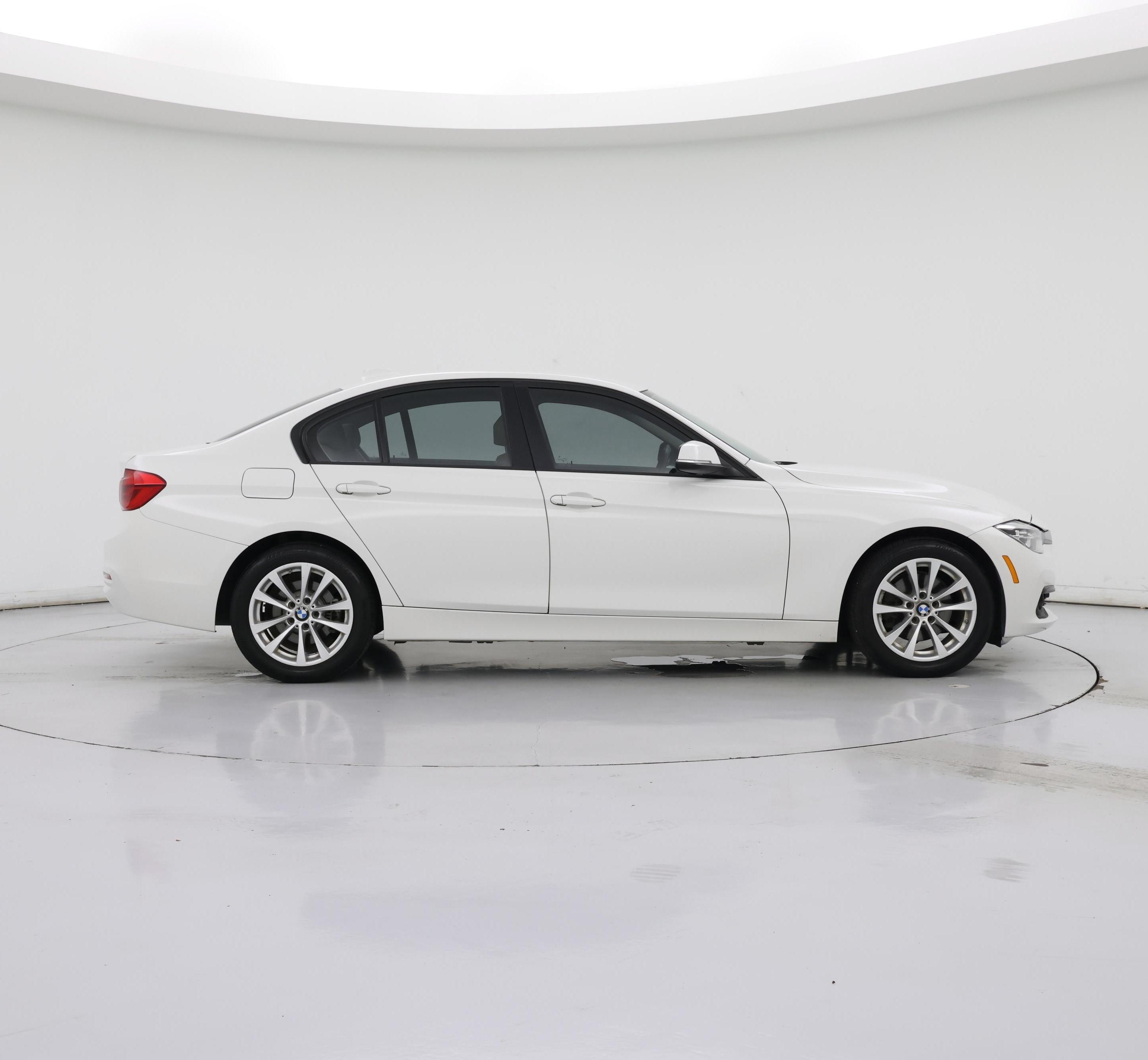 Thumbnail: 2018 BMW 3 Series - 7