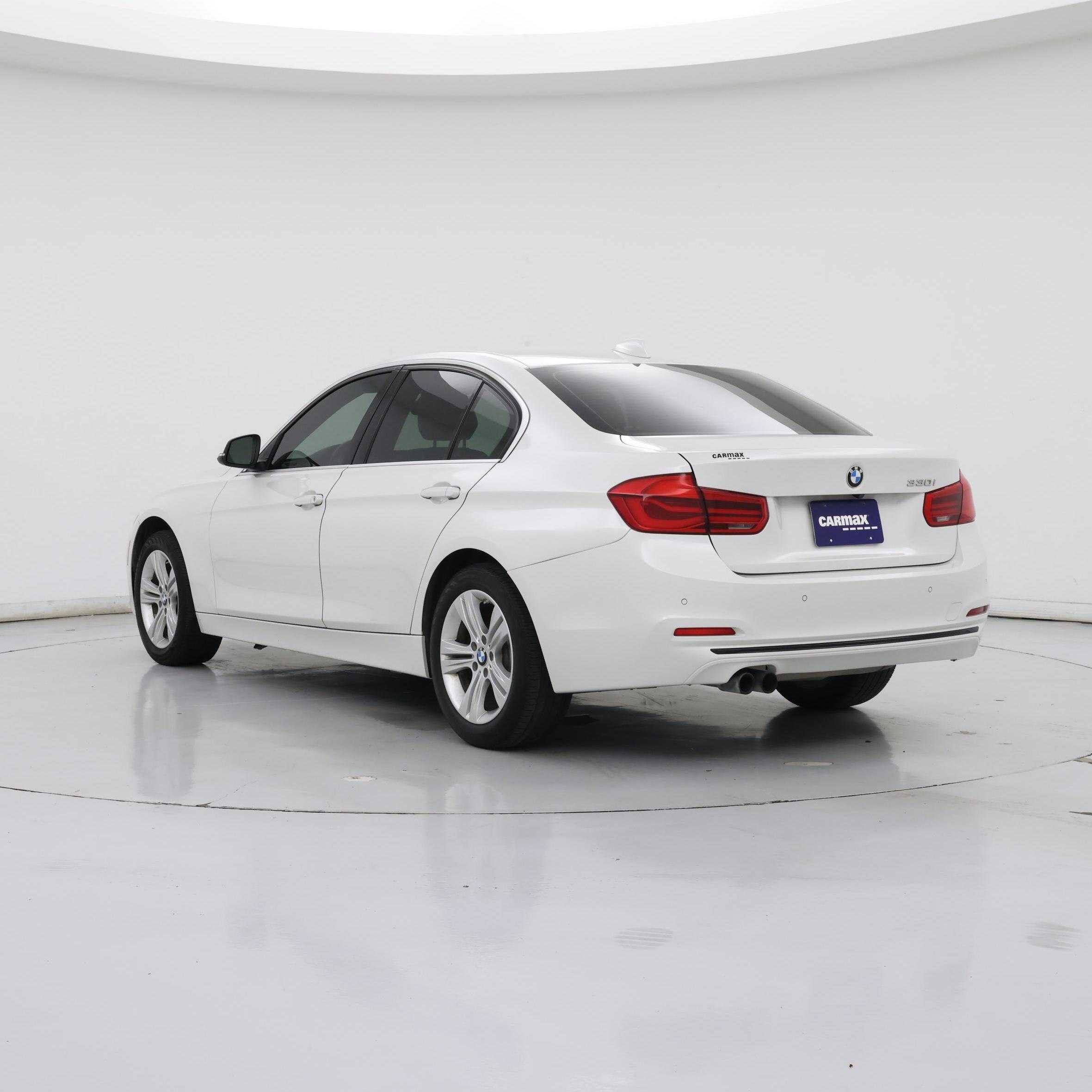 Thumbnail: 2017 BMW 3 Series - 2