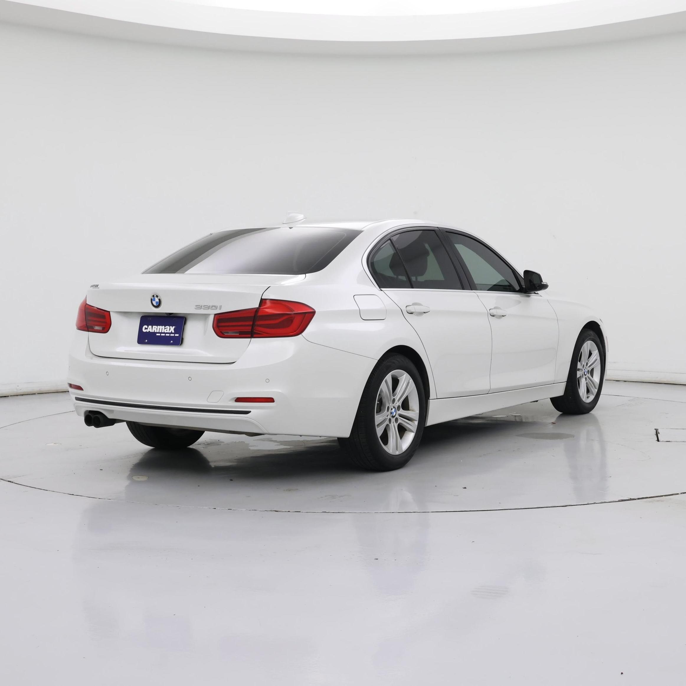 Thumbnail: 2017 BMW 3 Series - 8