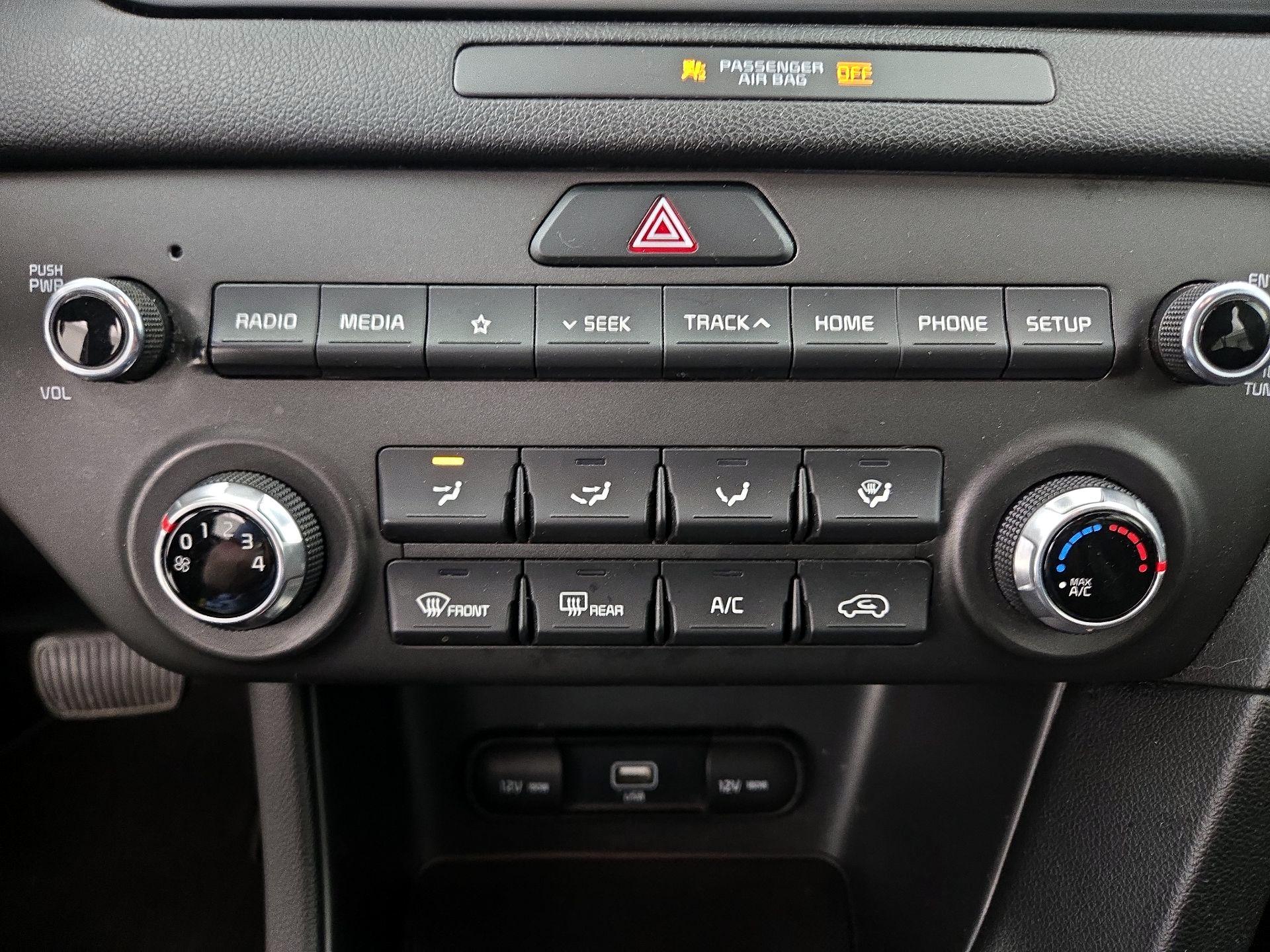 Thumbnail: 2022 Kia Sportage - 16