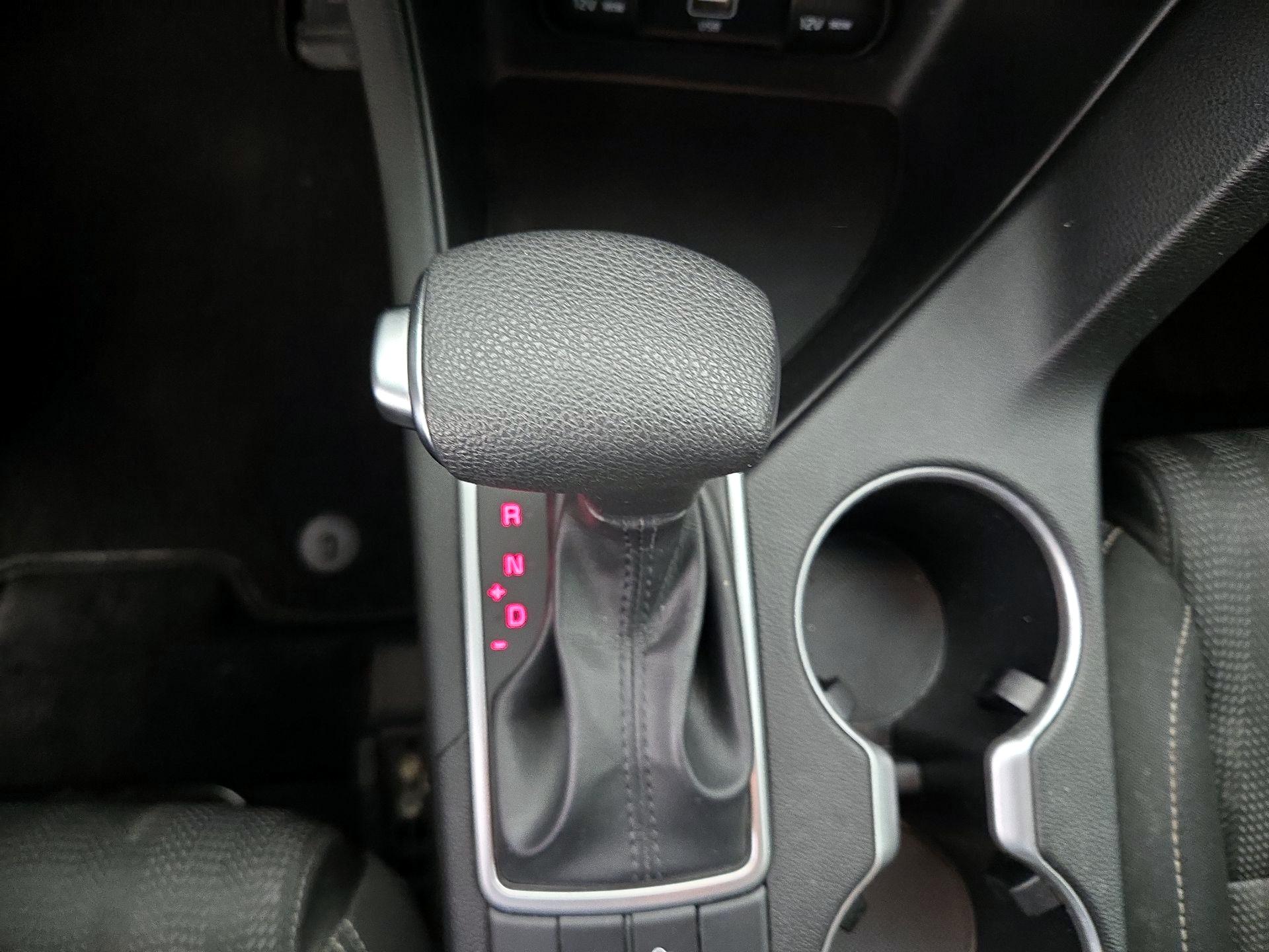 Thumbnail: 2022 Kia Sportage - 17