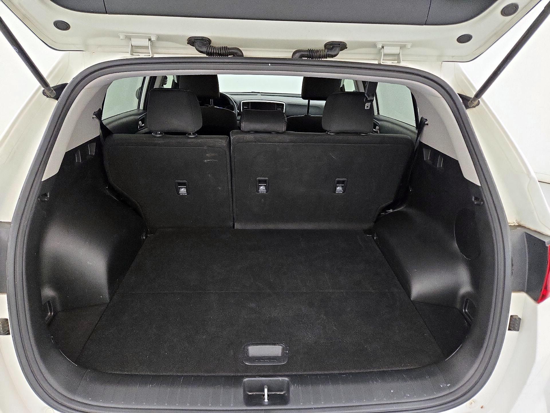 Thumbnail: 2022 Kia Sportage - 20