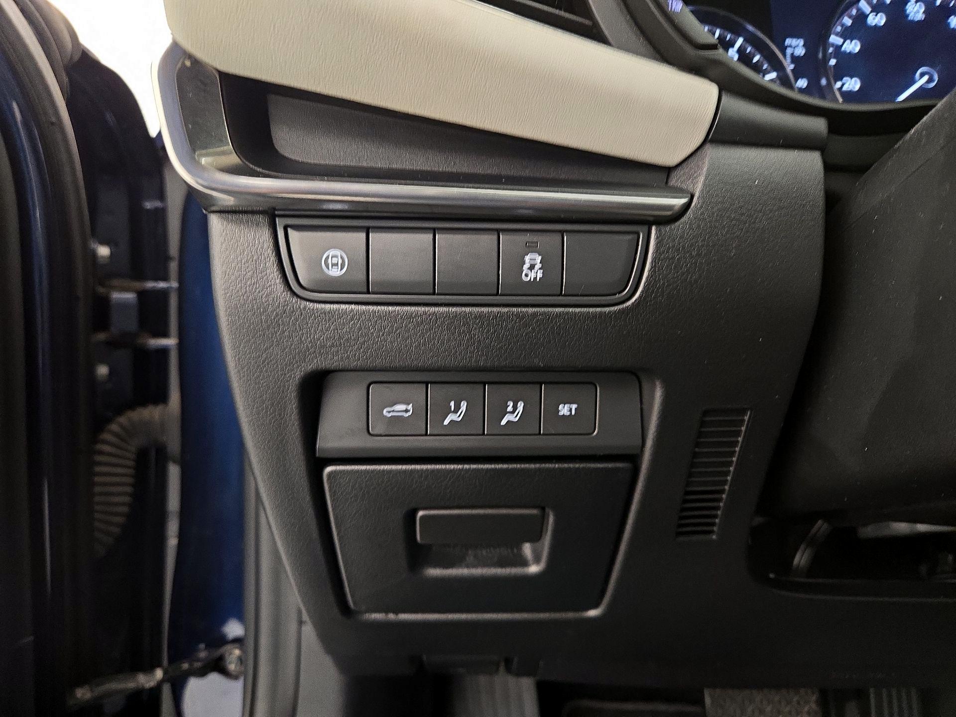 Thumbnail: 2020 Mazda Mazda3 - 13