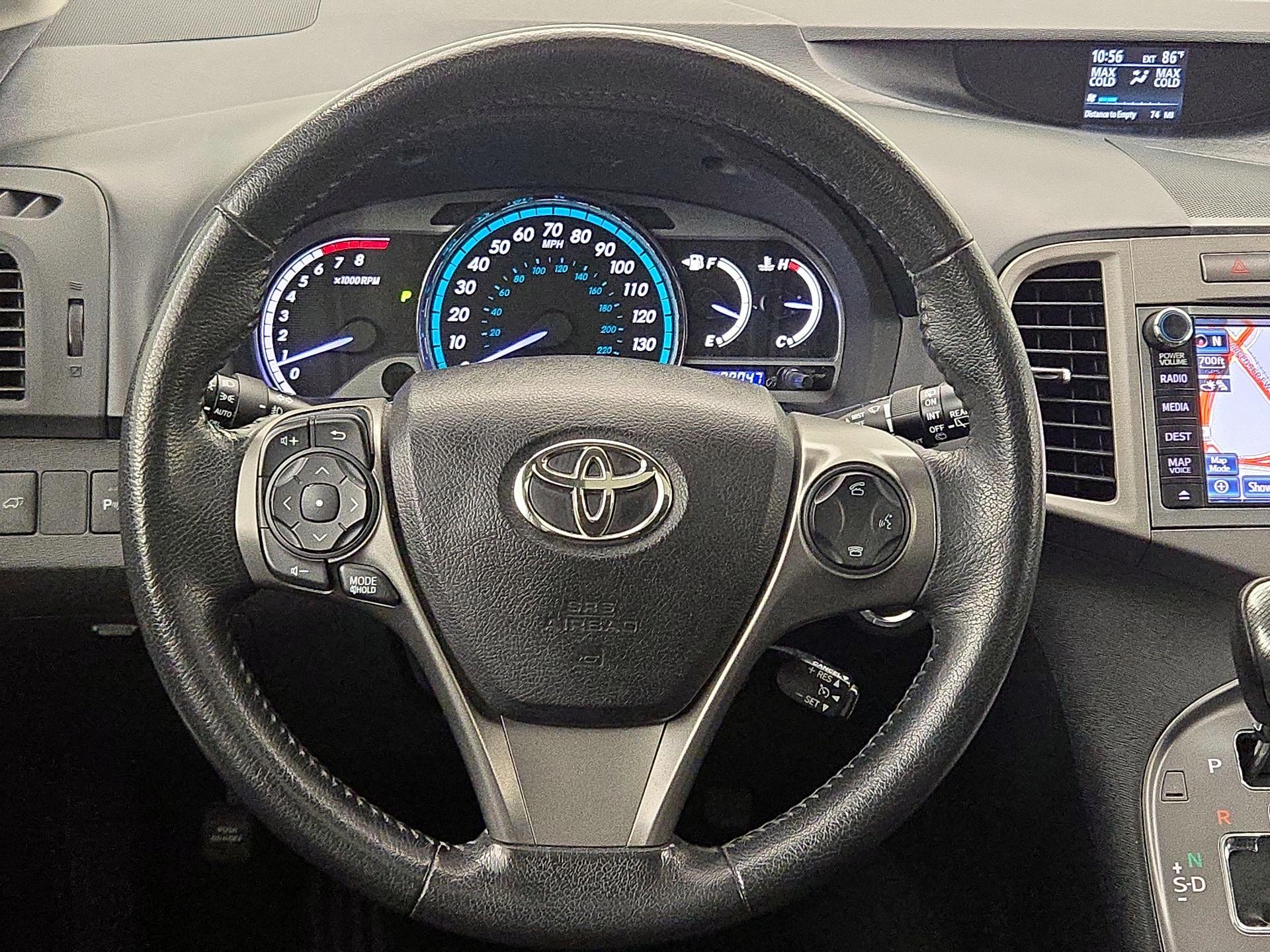 Thumbnail: 2014 Toyota Venza - 10