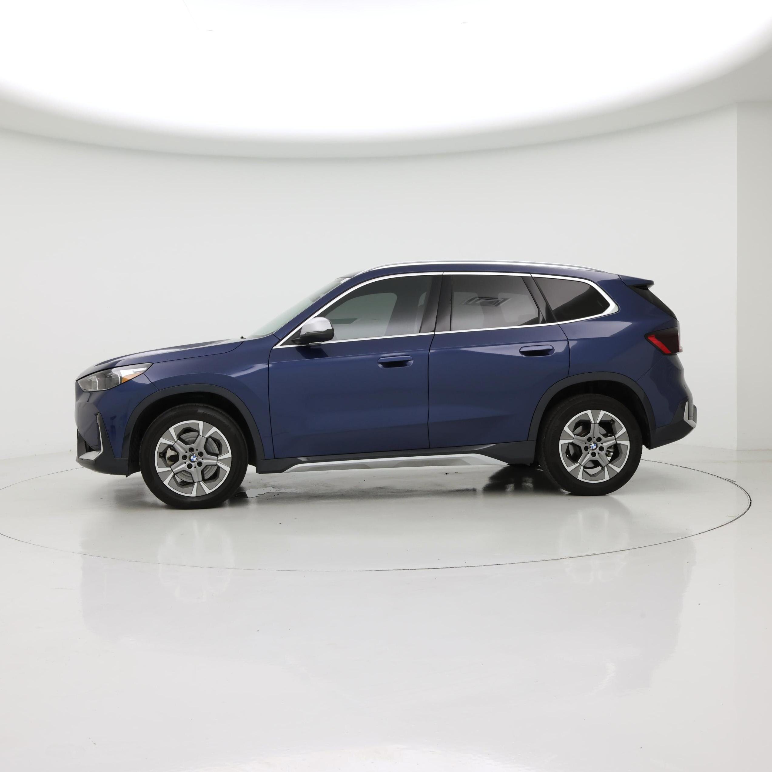 Thumbnail: 2023 BMW X1 - 3