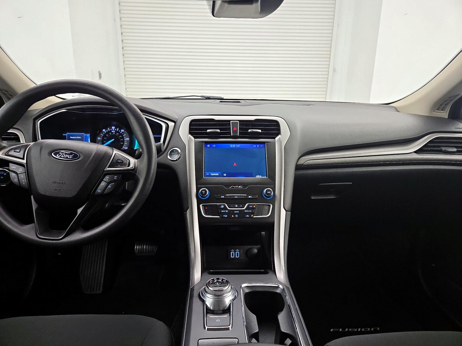 Thumbnail: 2020 Ford Fusion - 9