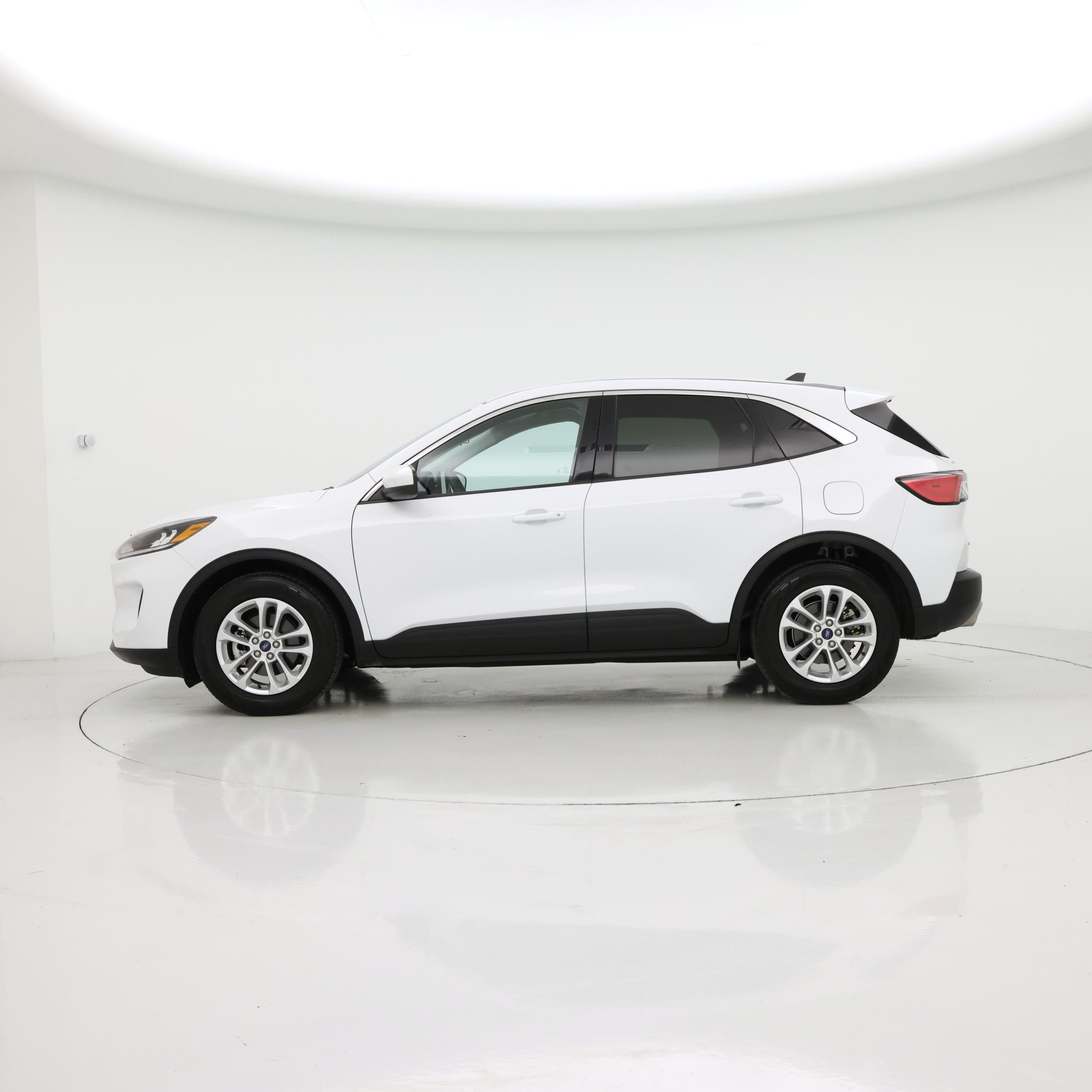 Thumbnail: 2021 Ford Escape - 3