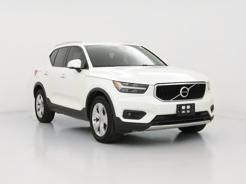 2022 Volvo XC40 T5 Momentum -
                  Independence, MO