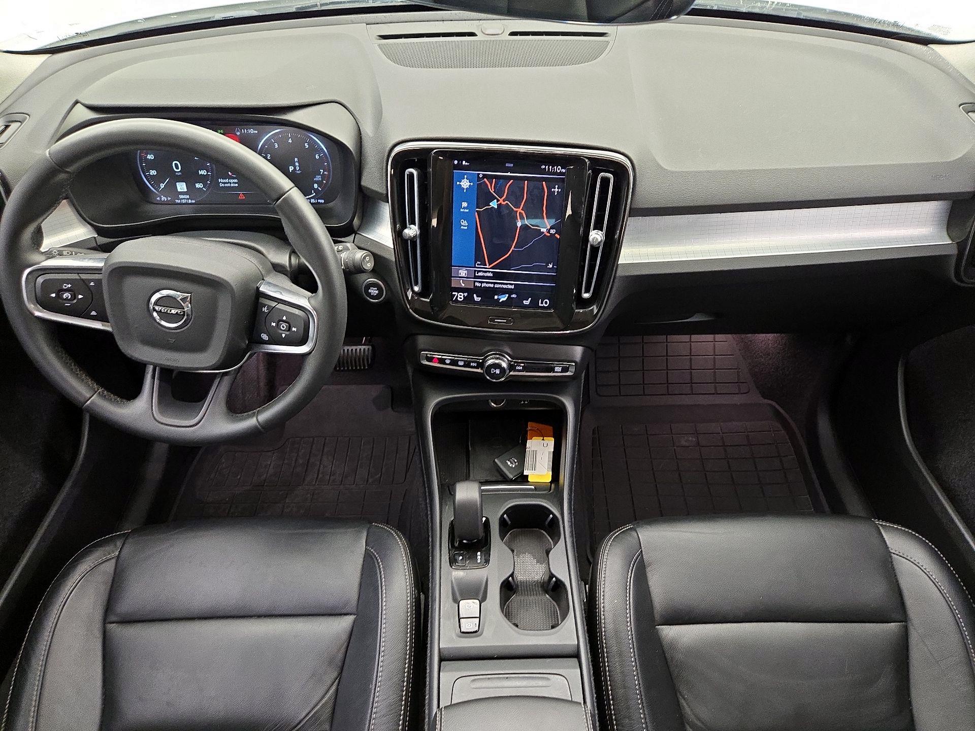 Thumbnail: 2022 Volvo XC40 - 9