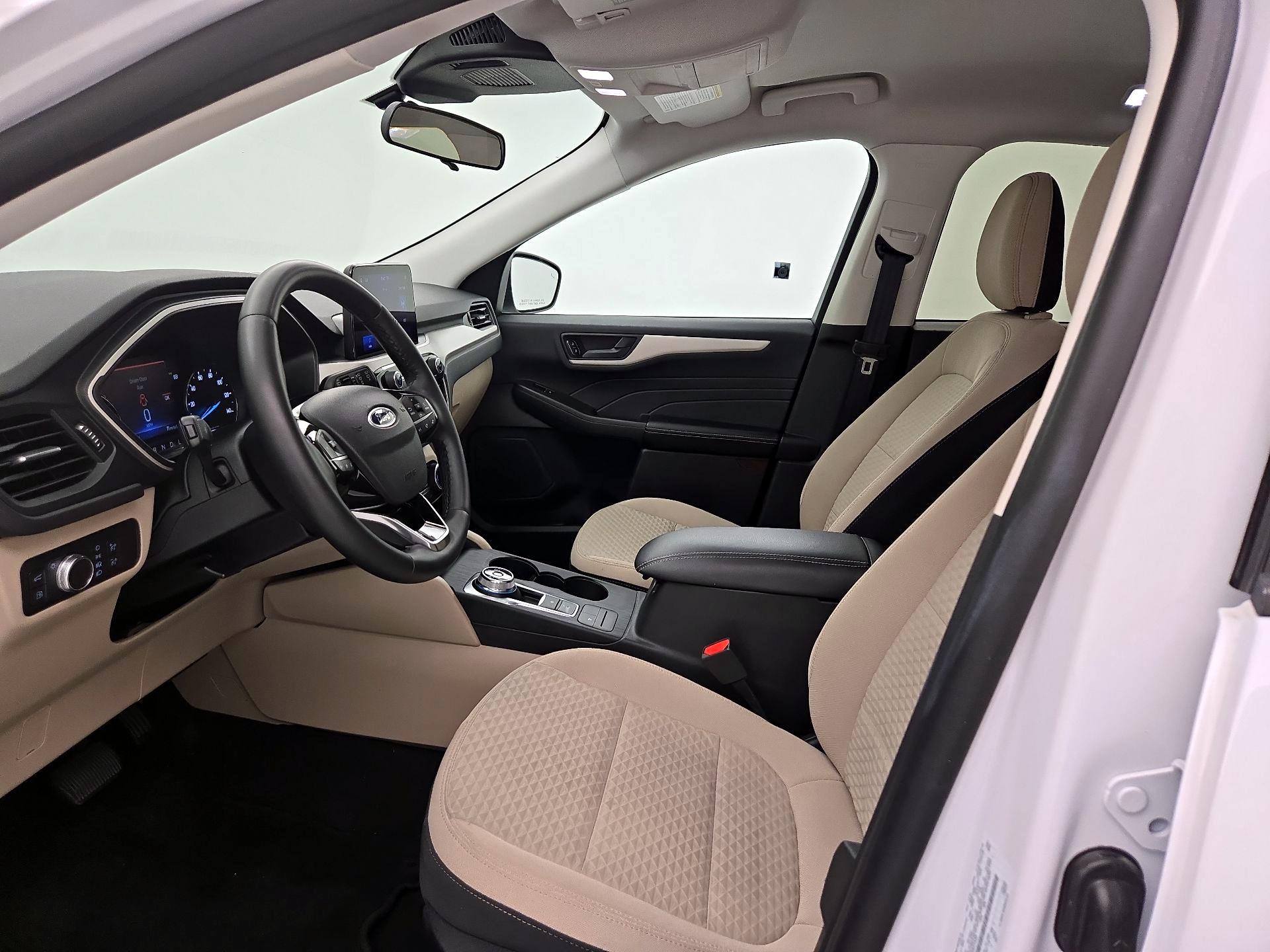 Thumbnail: 2022 Ford Escape - 11