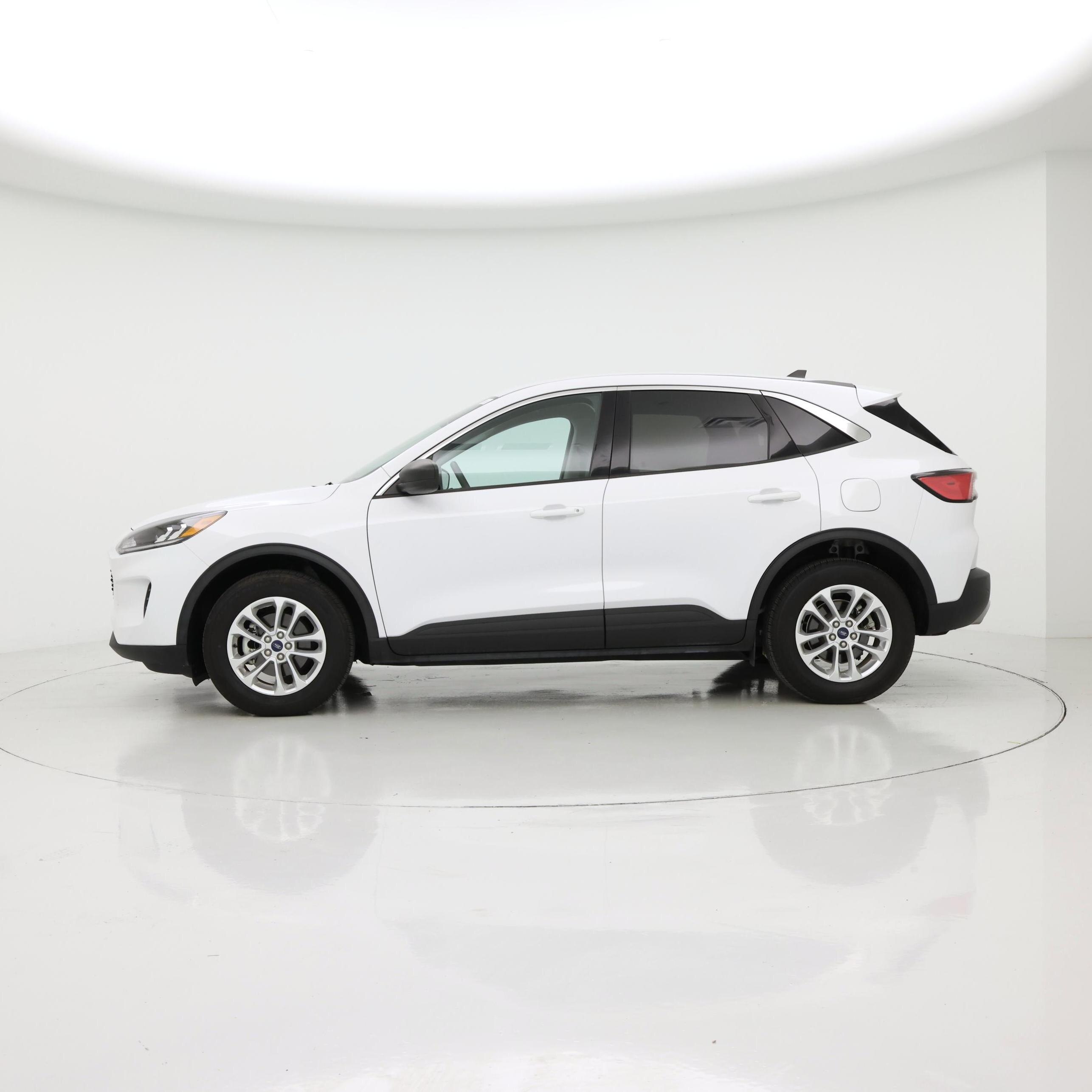 Thumbnail: 2022 Ford Escape - 3