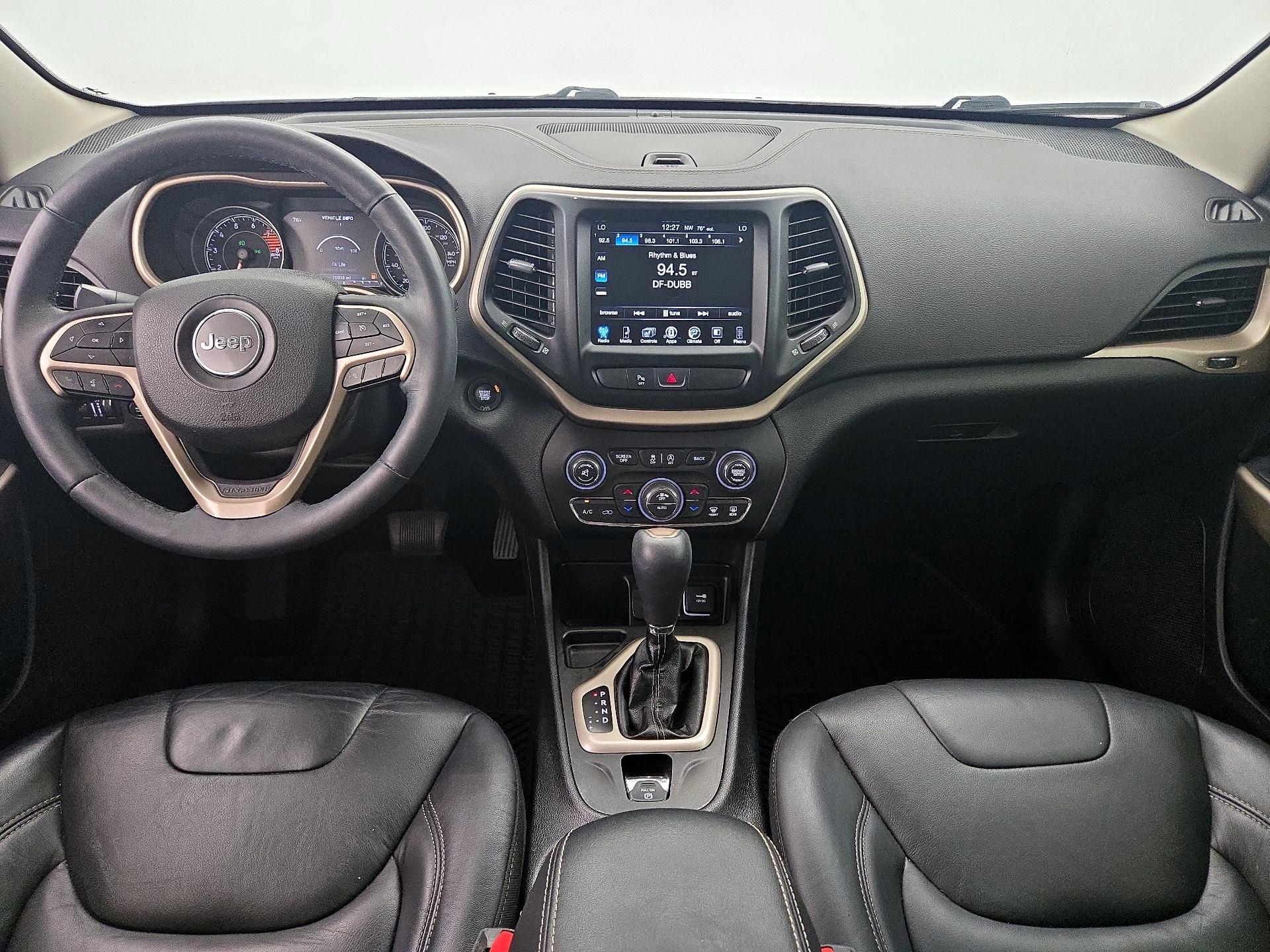 Thumbnail: 2018 Jeep Cherokee - 9