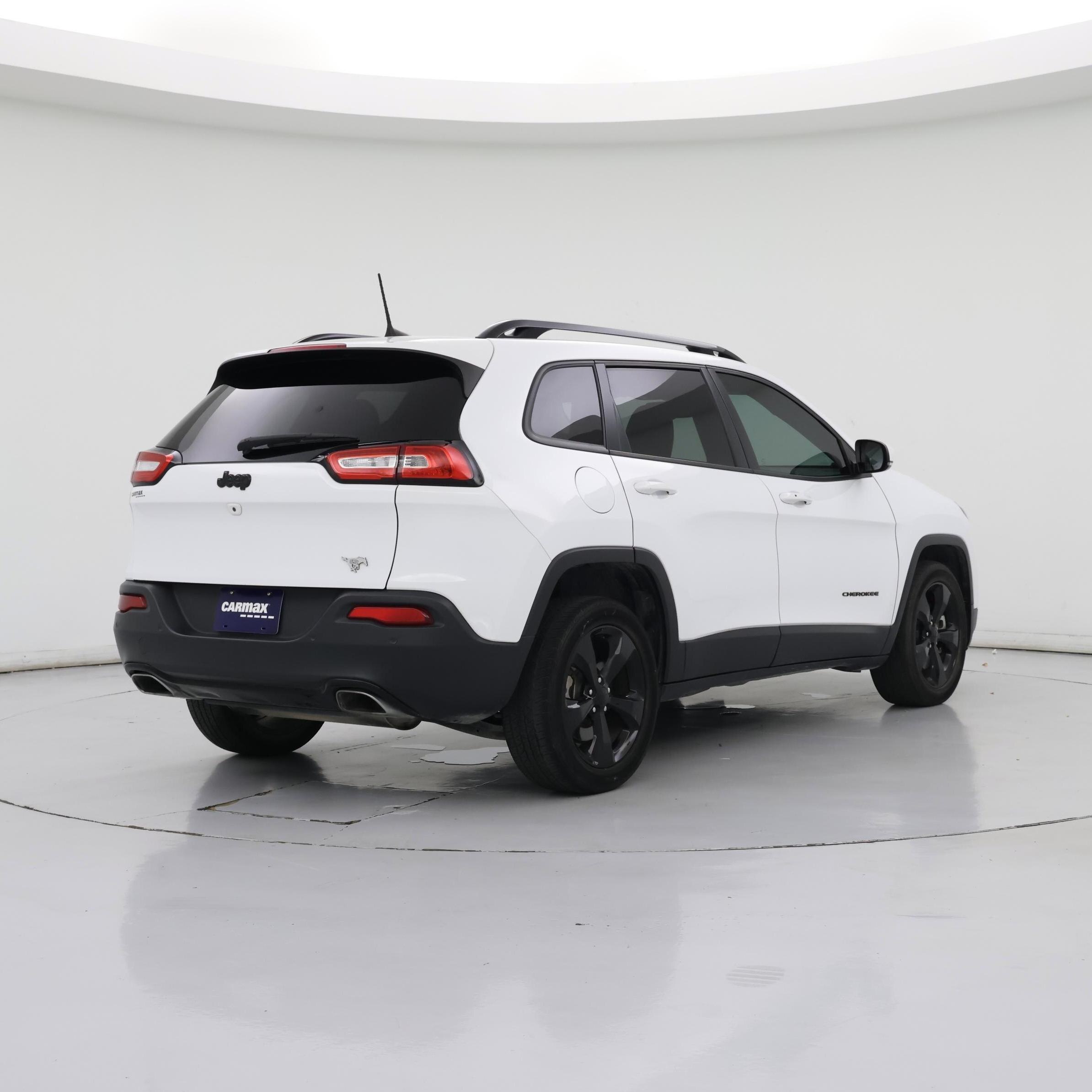 Thumbnail: 2018 Jeep Cherokee - 8