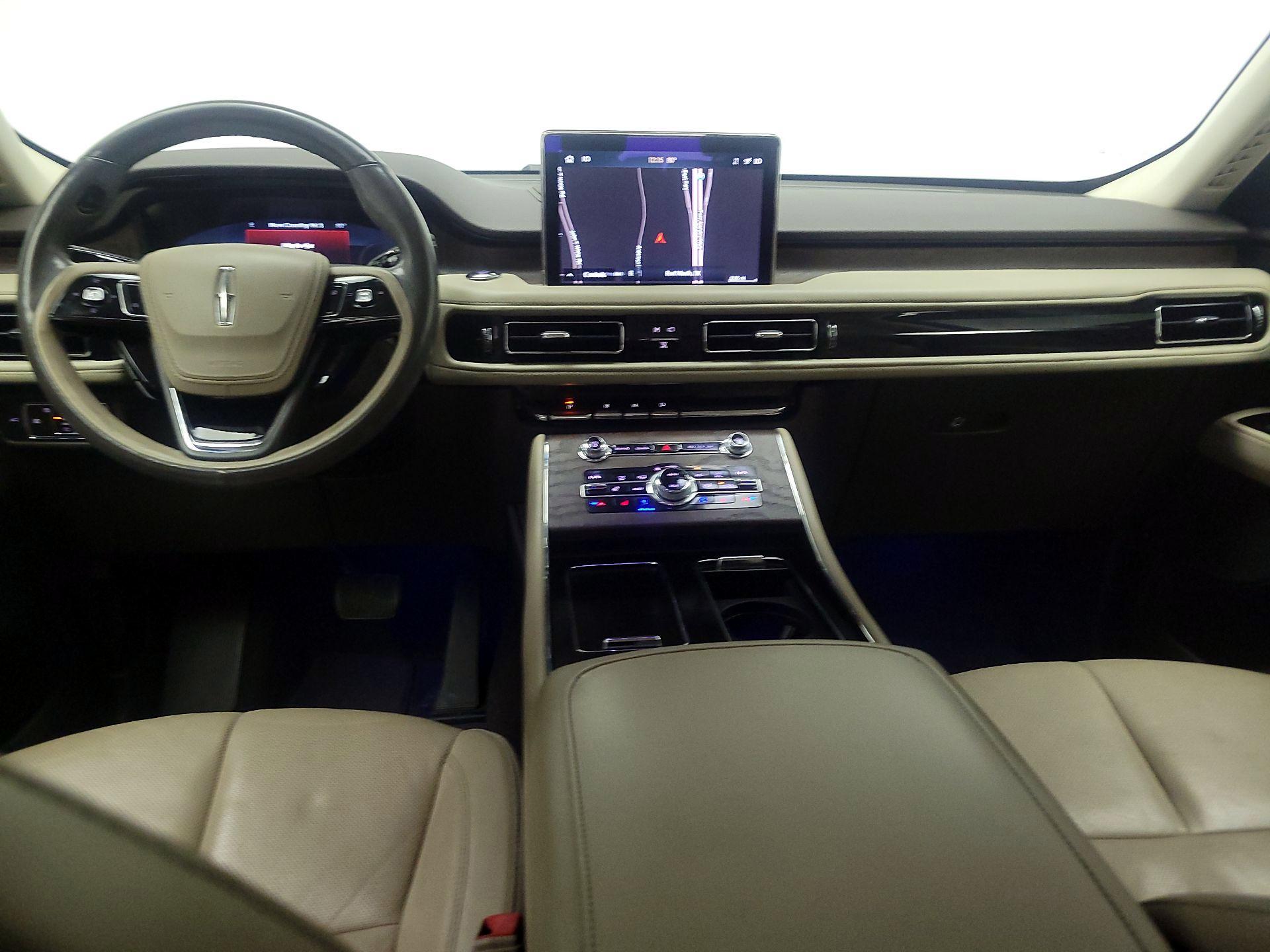 Thumbnail: 2020 Lincoln Aviator - 9