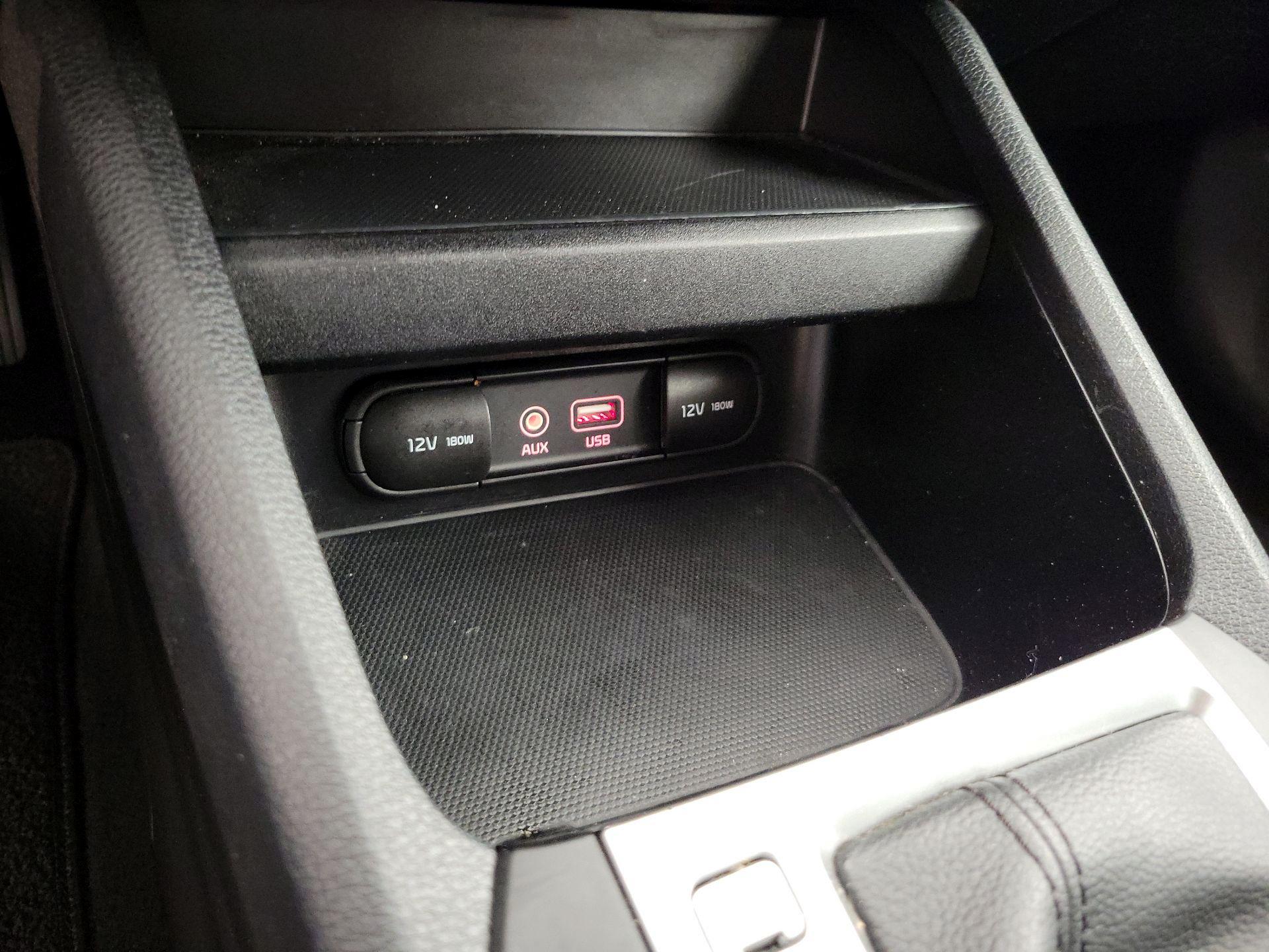 Thumbnail: 2021 Kia Forte - 18