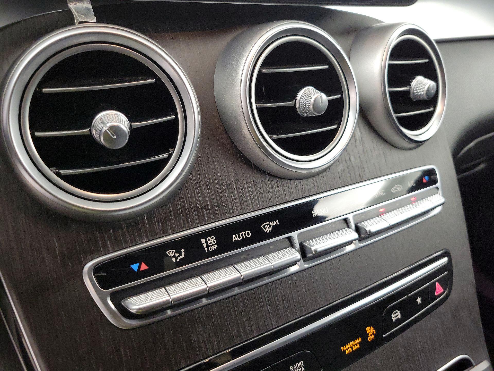 Thumbnail: 2021 Mercedes-Benz GLC - 16