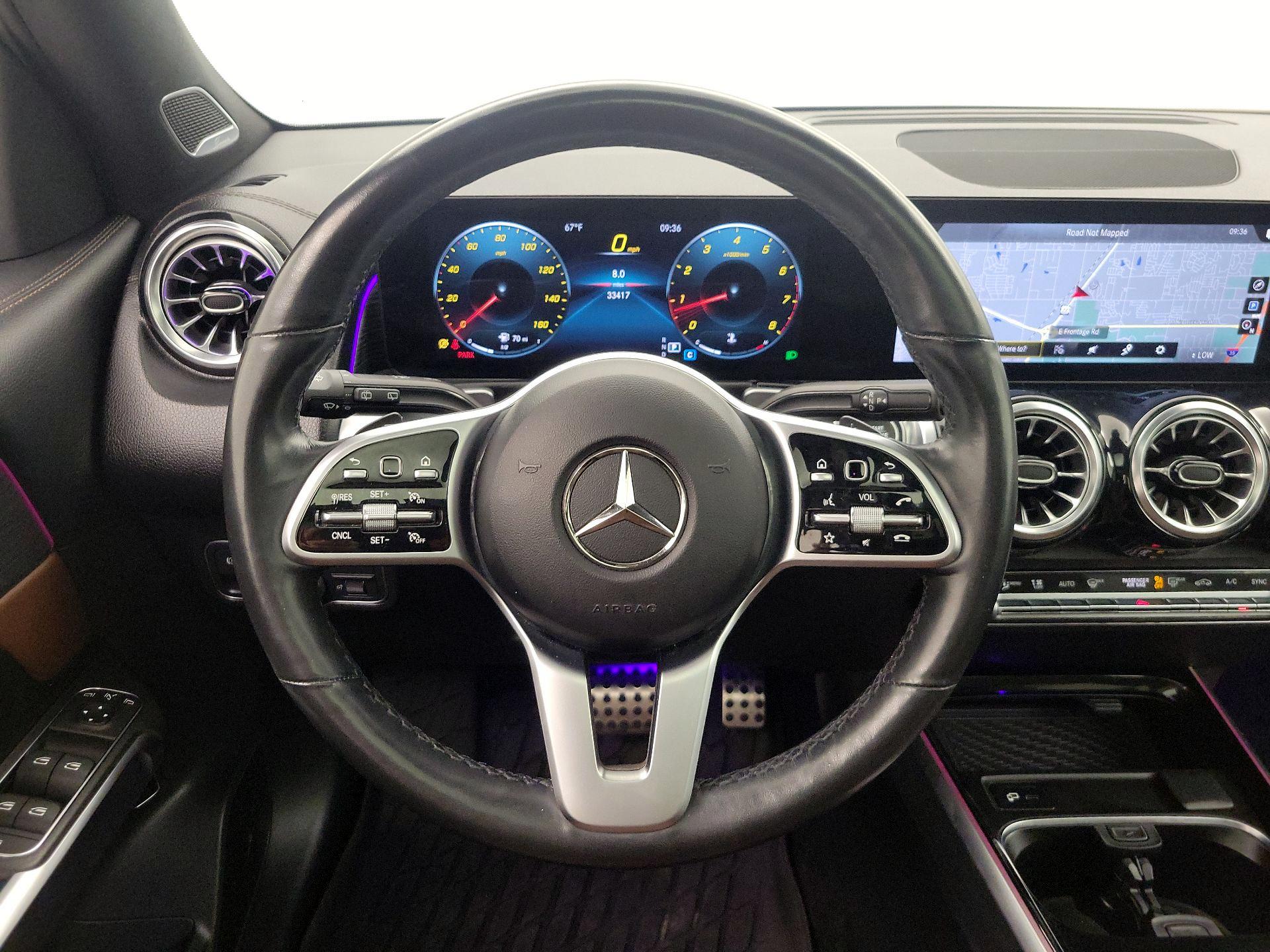 Thumbnail: 2022 Mercedes-Benz GLB - 10