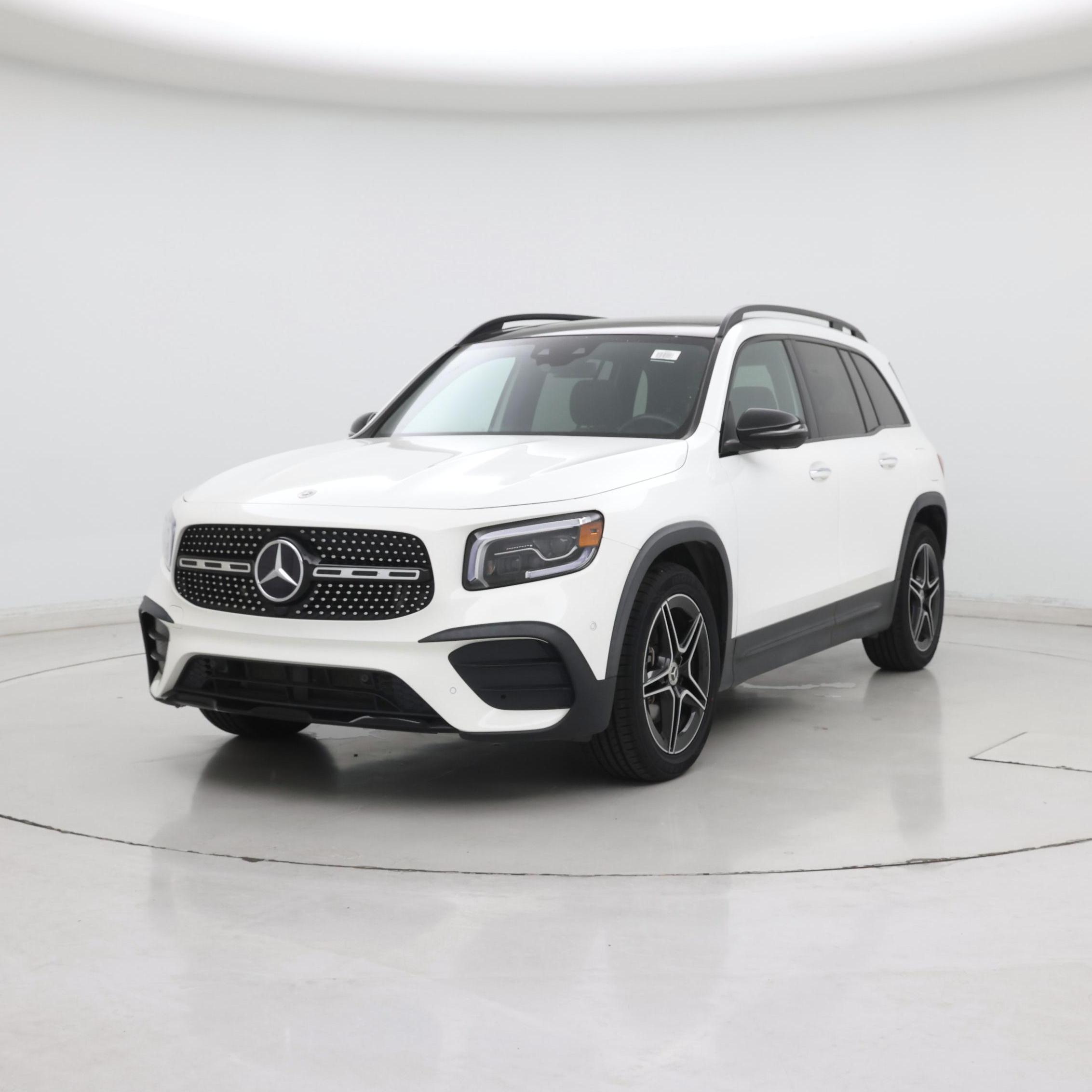 Thumbnail: 2022 Mercedes-Benz GLB - 4