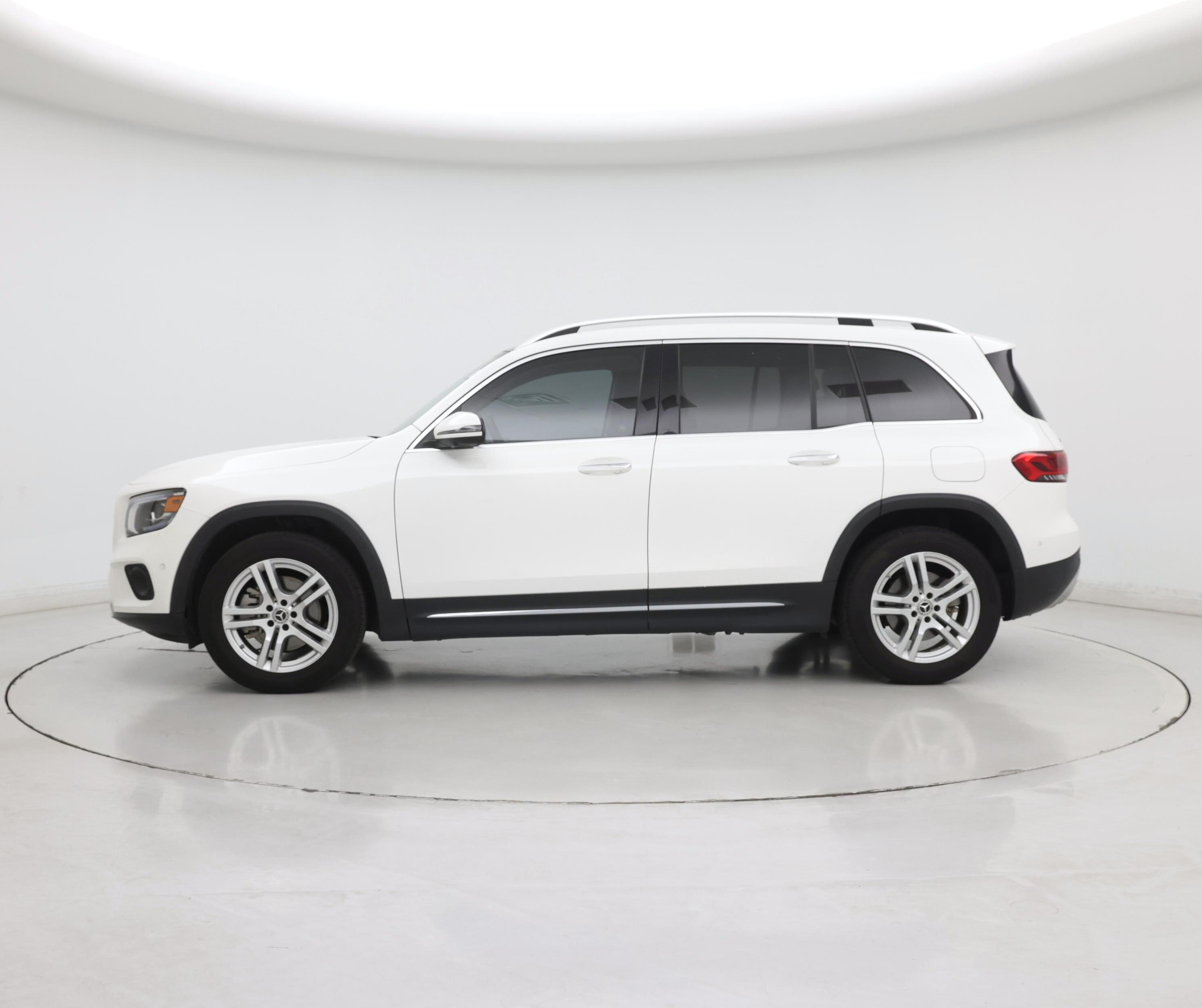 Thumbnail: 2020 Mercedes-Benz GLB - 3