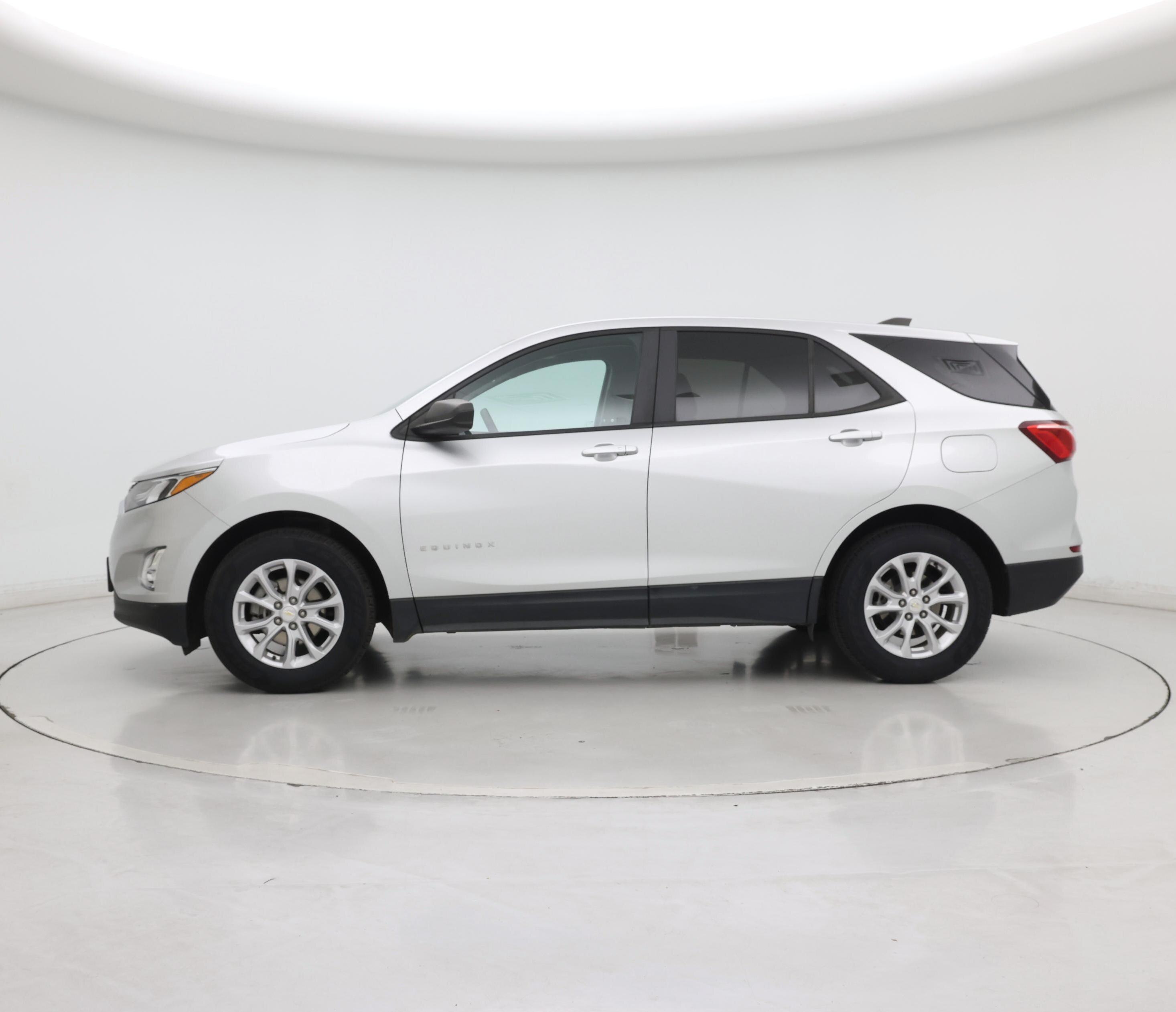 Thumbnail: 2021 Chevrolet Equinox - 3