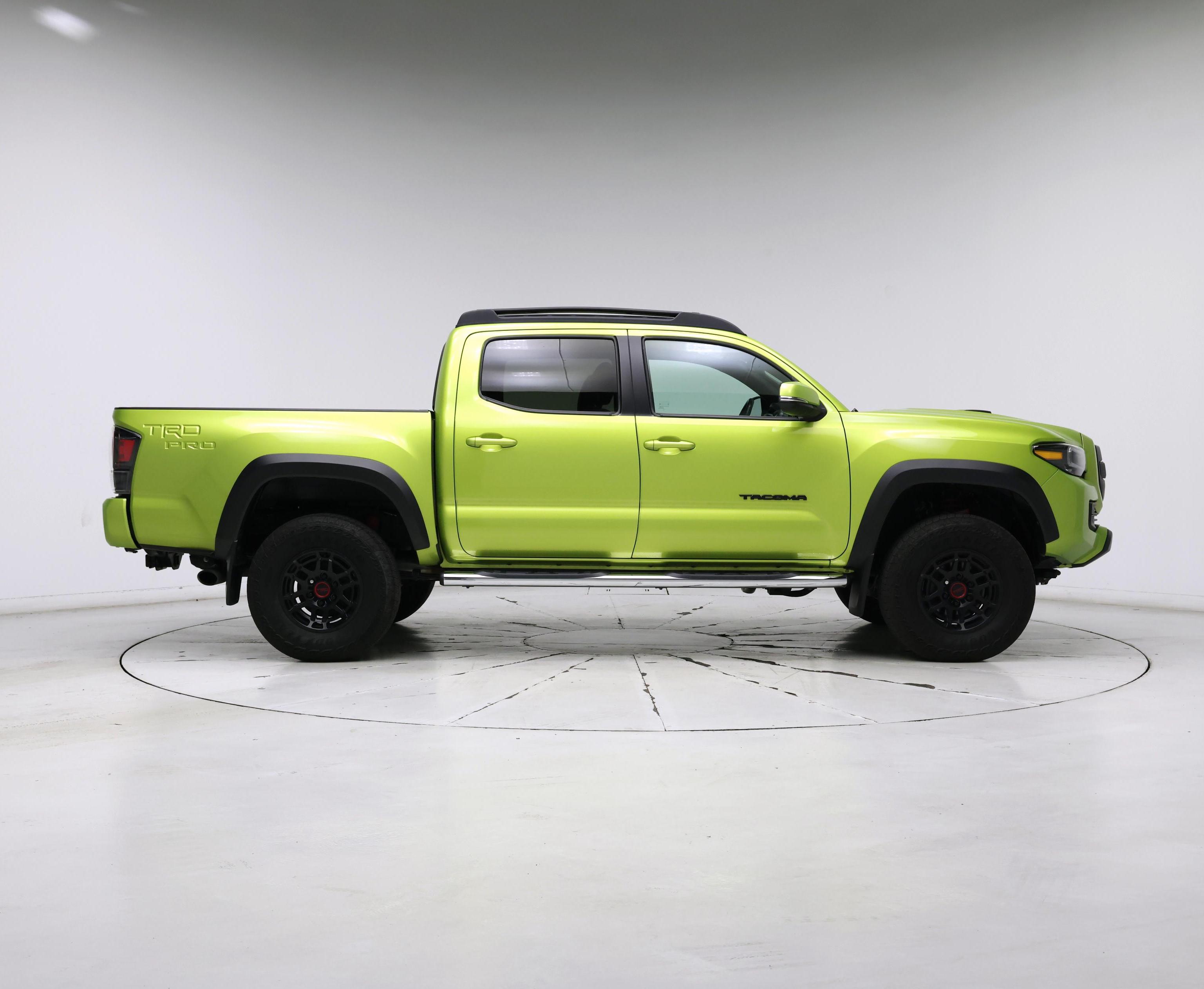 Thumbnail: 2022 Toyota Tacoma - 7