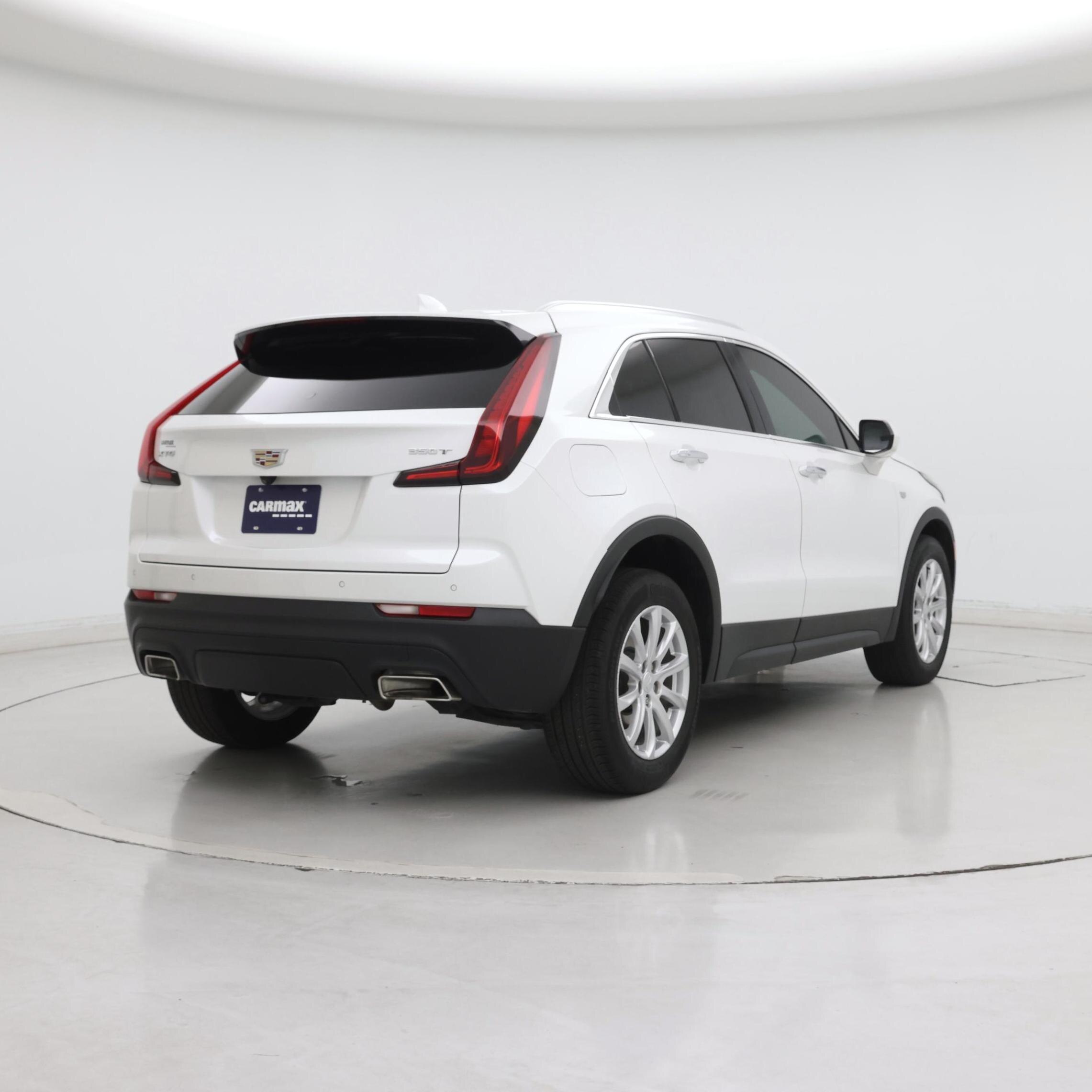 Thumbnail: 2023 Cadillac XT4 - 8