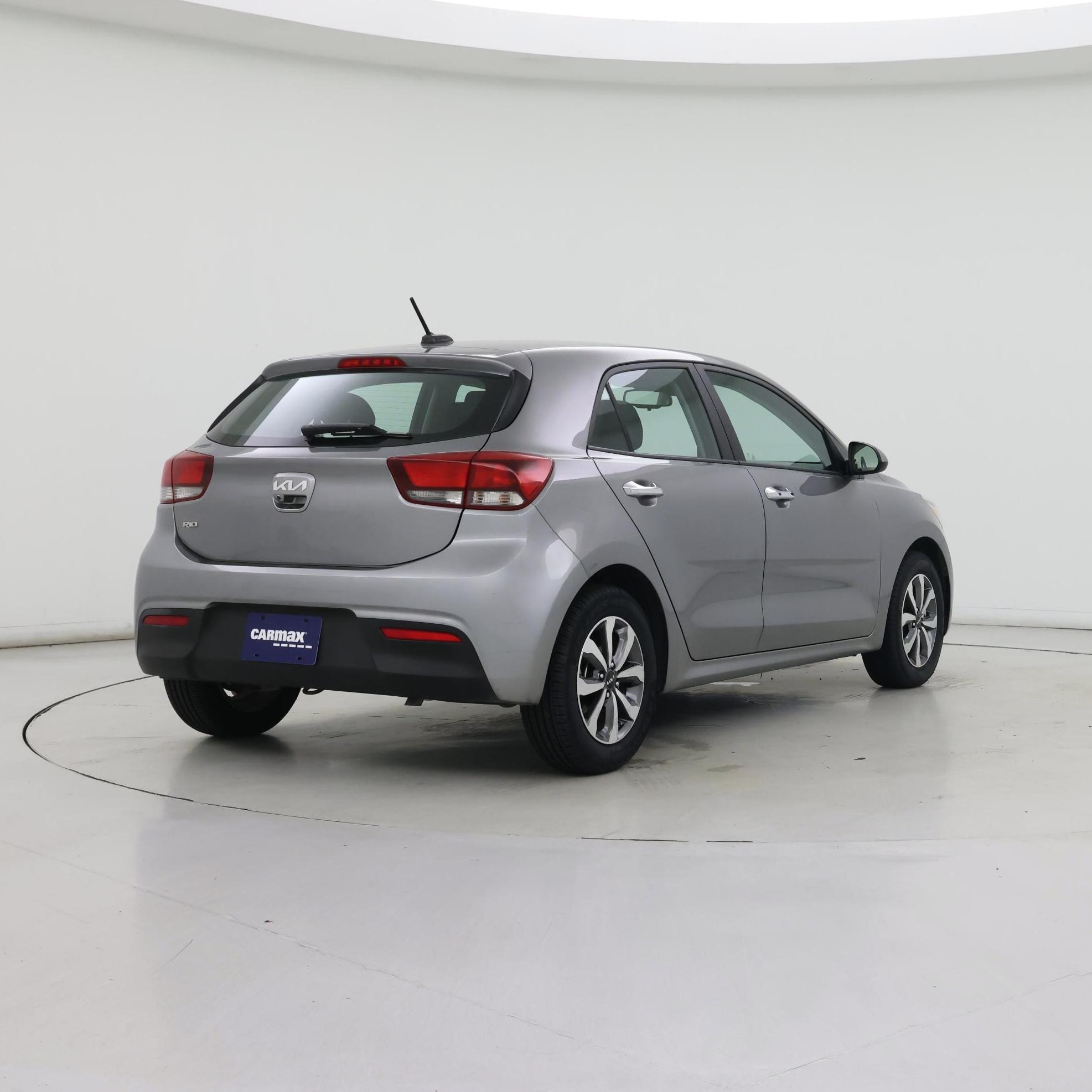 Thumbnail: 2022 Kia Rio5 - 8