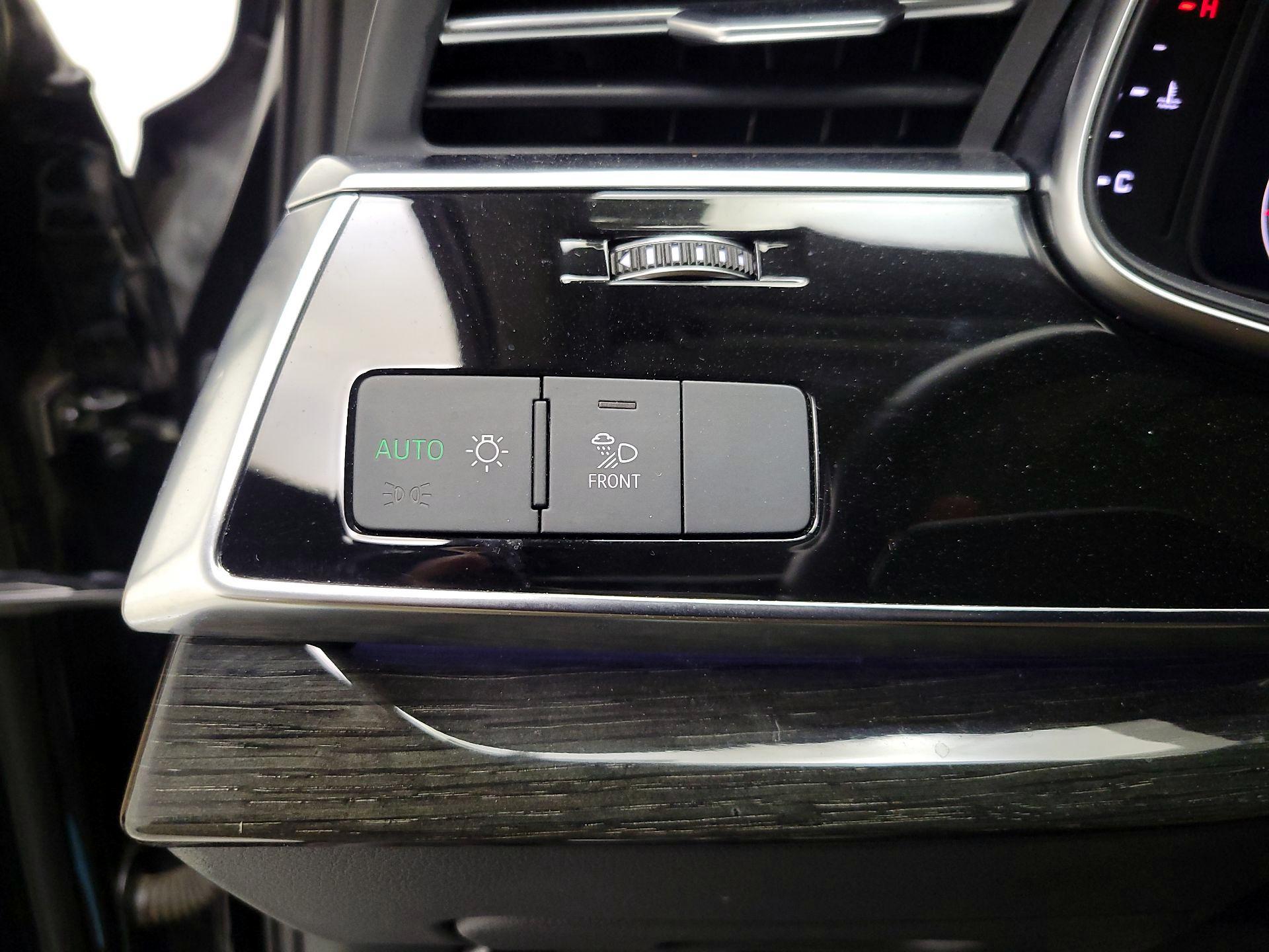 Thumbnail: 2022 Audi Q7 - 13