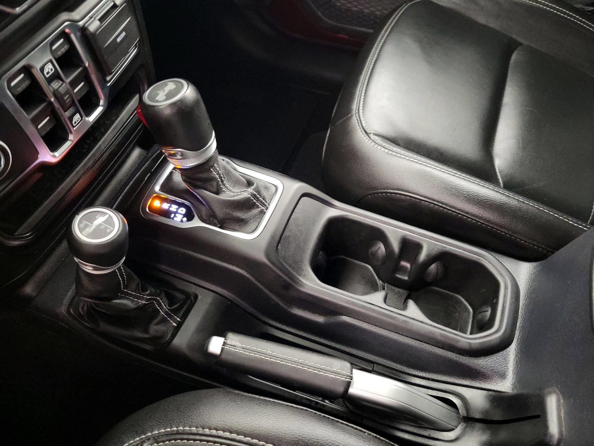 Thumbnail: 2021 Jeep Wrangler - 17