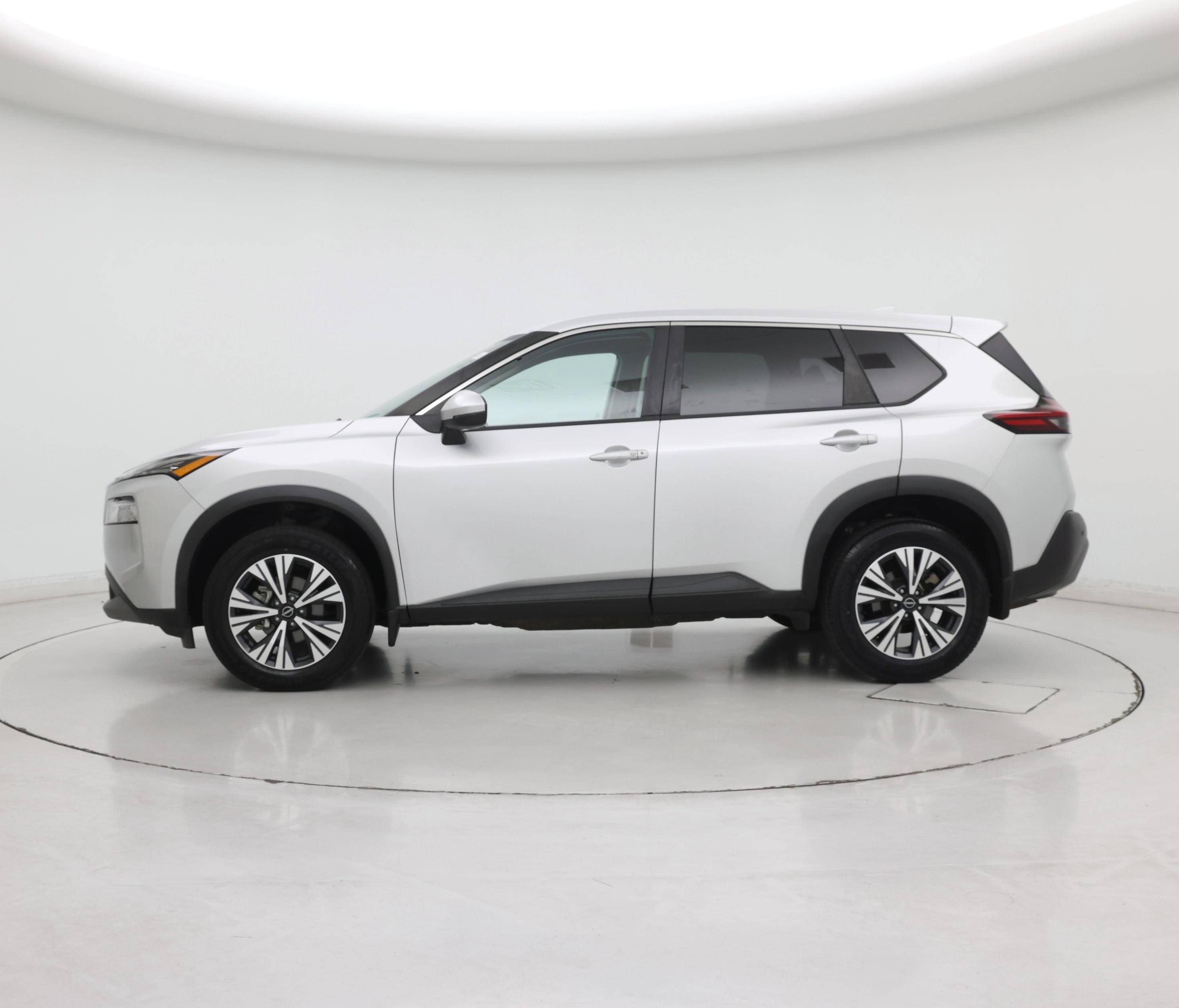 Thumbnail: 2022 Nissan Rogue - 3