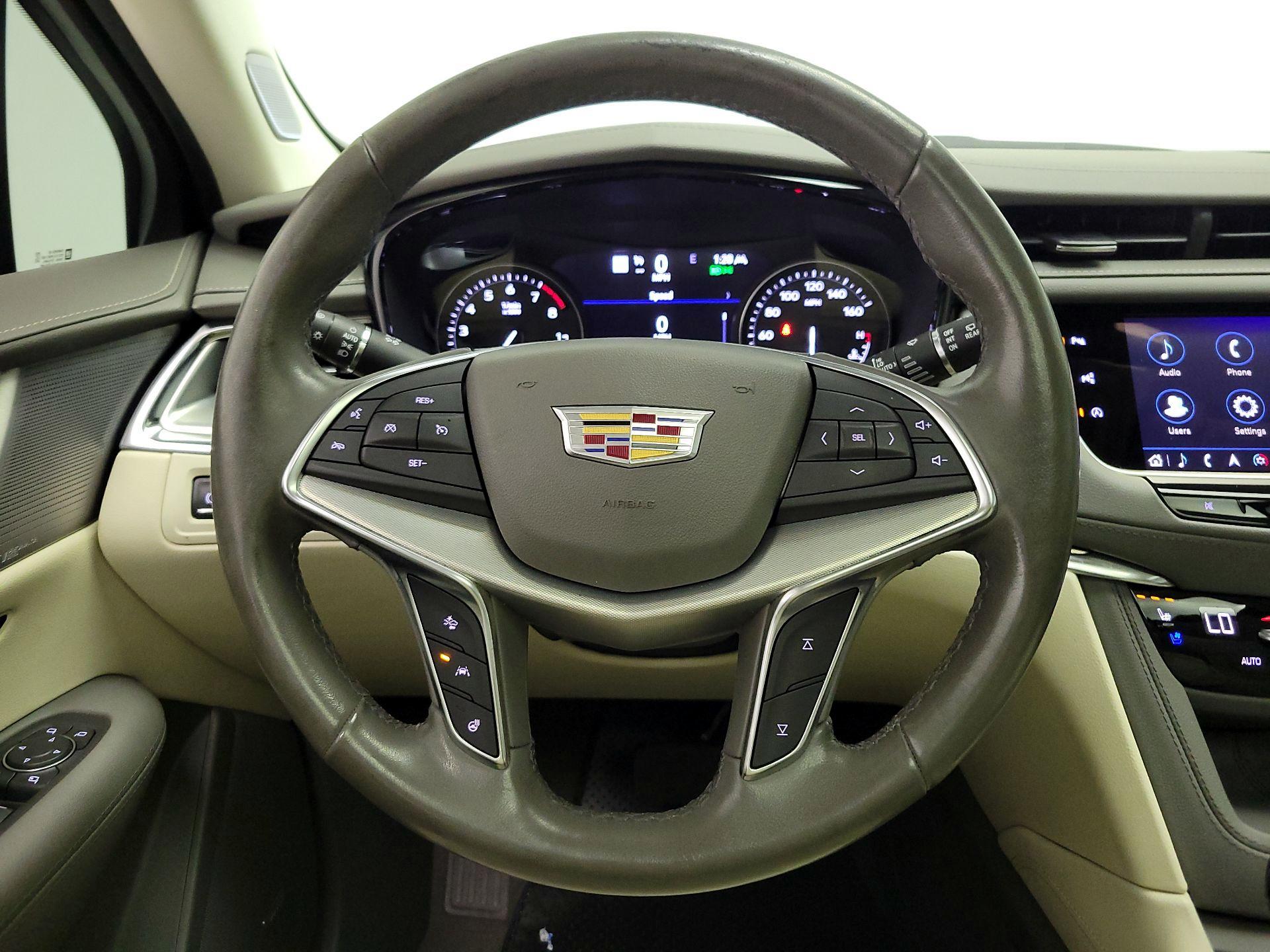 Thumbnail: 2021 Cadillac XT5 - 10
