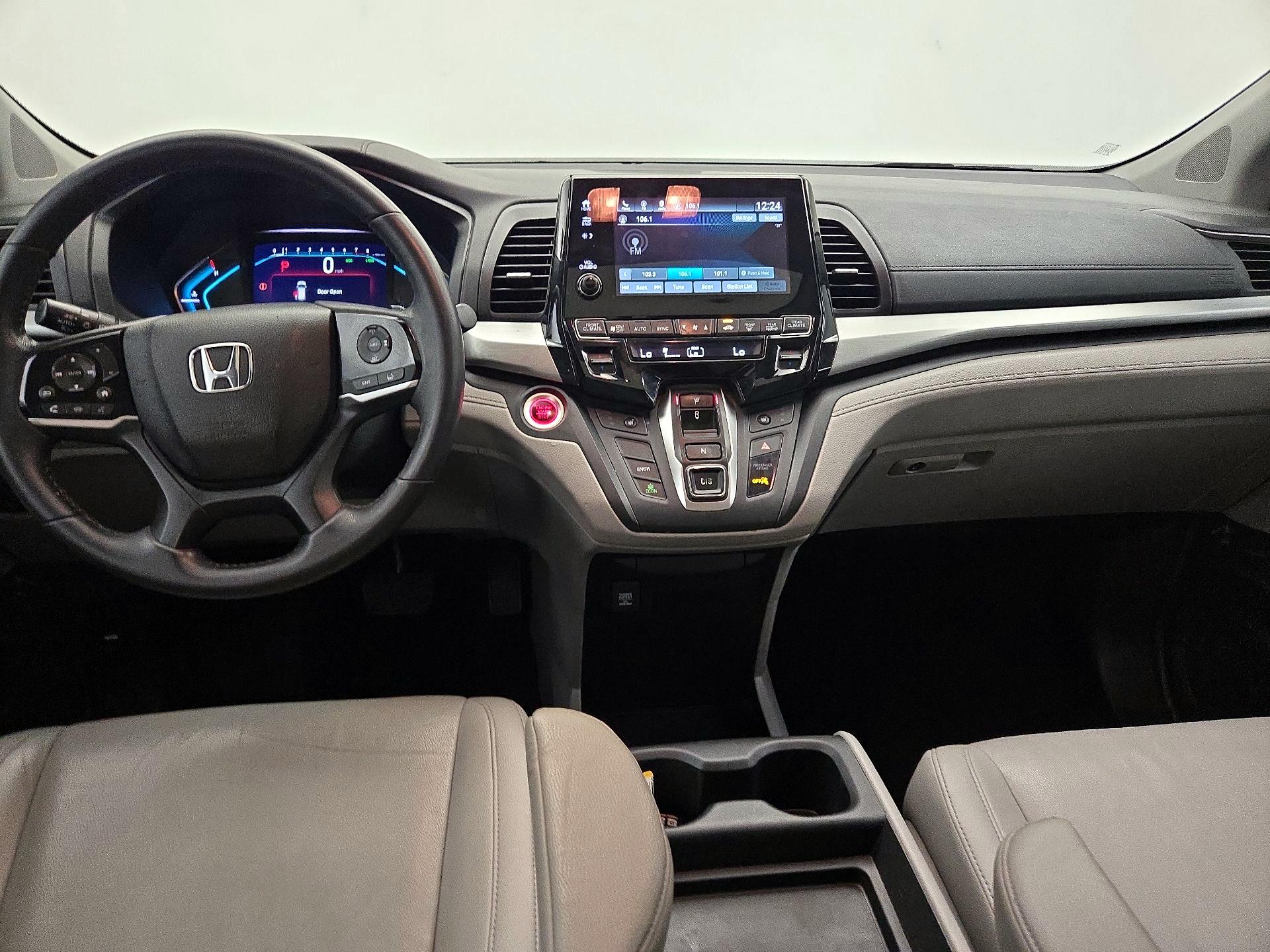 Thumbnail: 2018 Honda Odyssey - 9