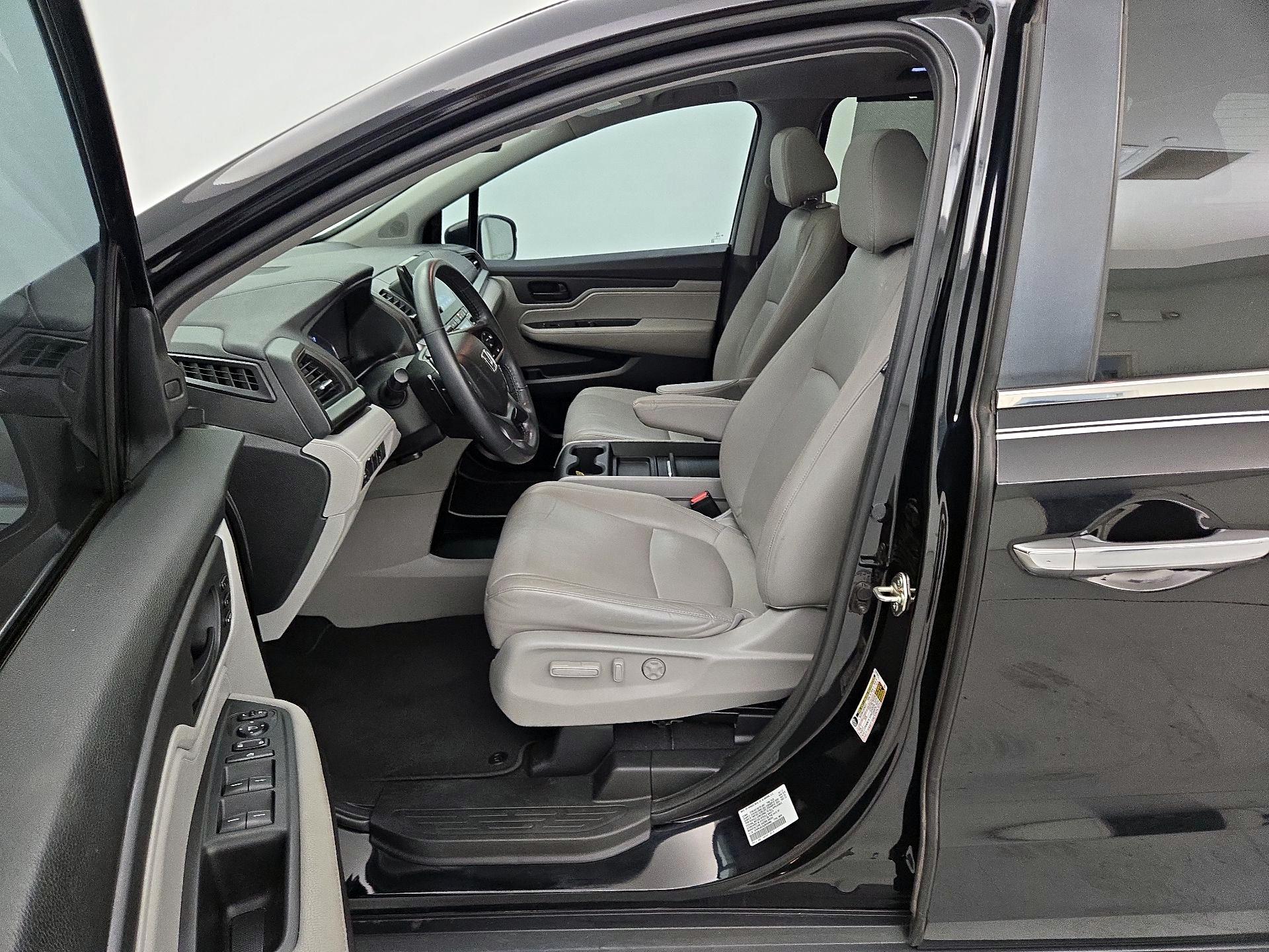 Thumbnail: 2018 Honda Odyssey - 11