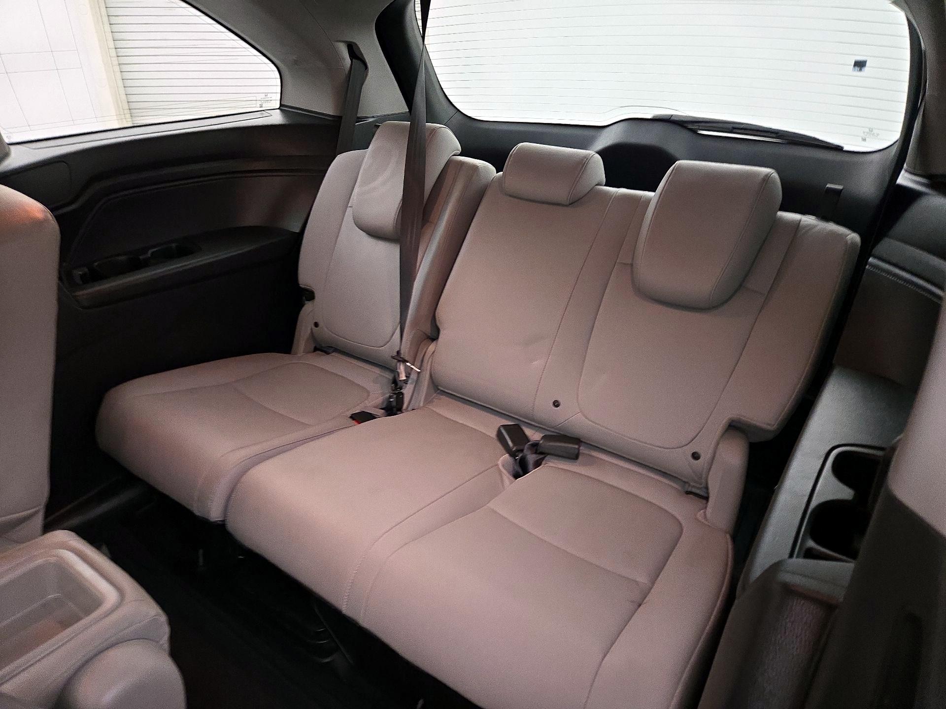 Thumbnail: 2018 Honda Odyssey - 20