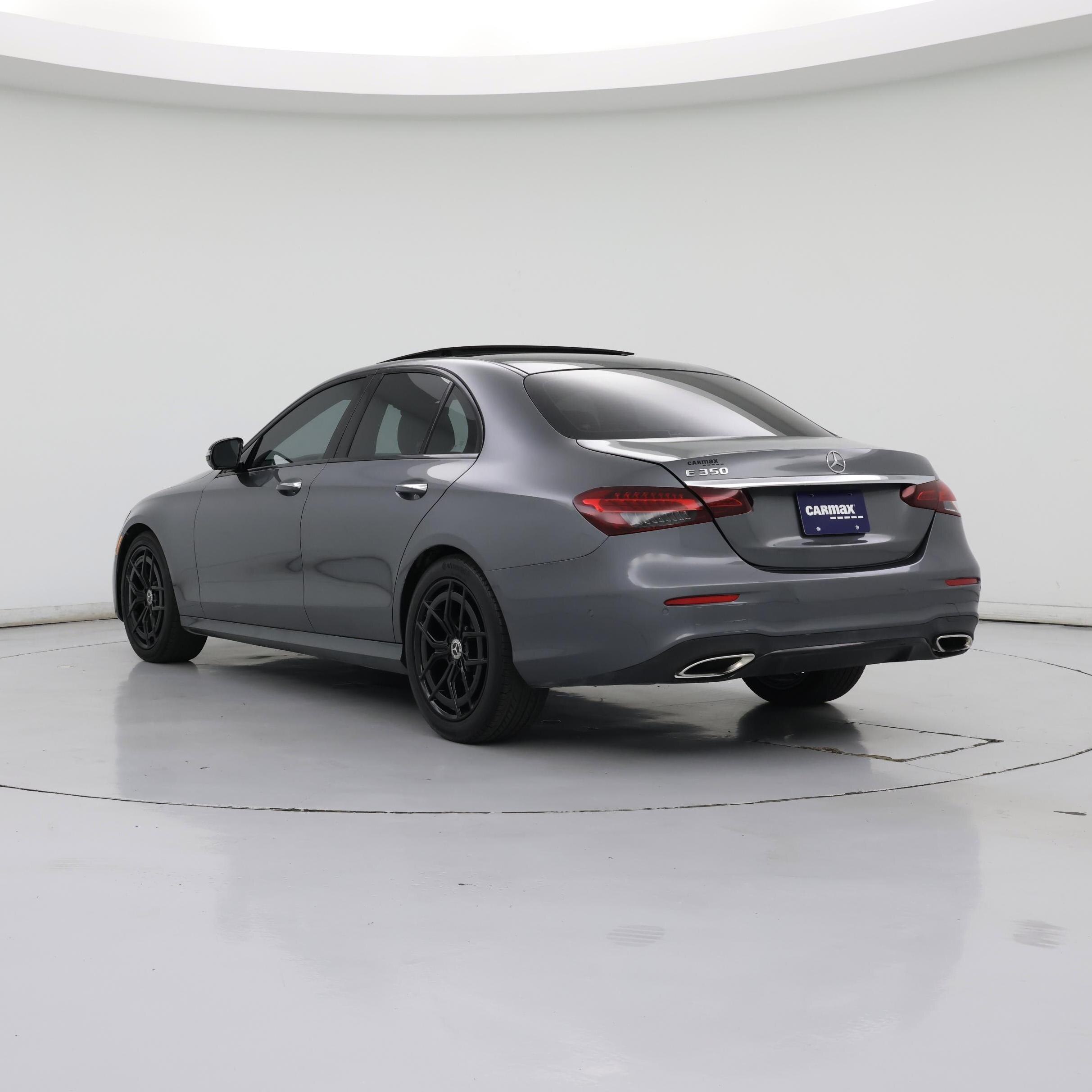 Thumbnail: 2022 Mercedes-Benz E-Class - 2