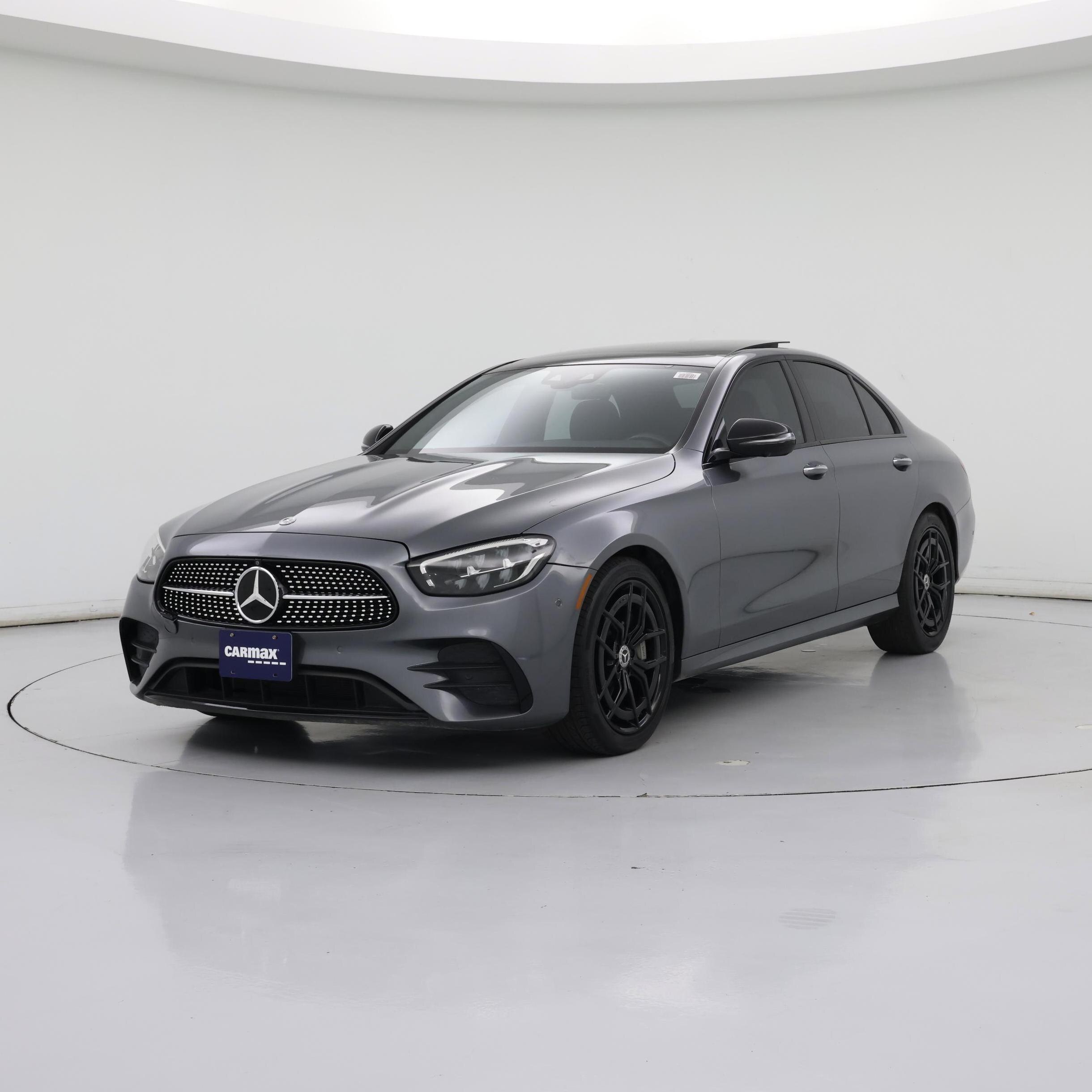 Thumbnail: 2022 Mercedes-Benz E-Class - 4