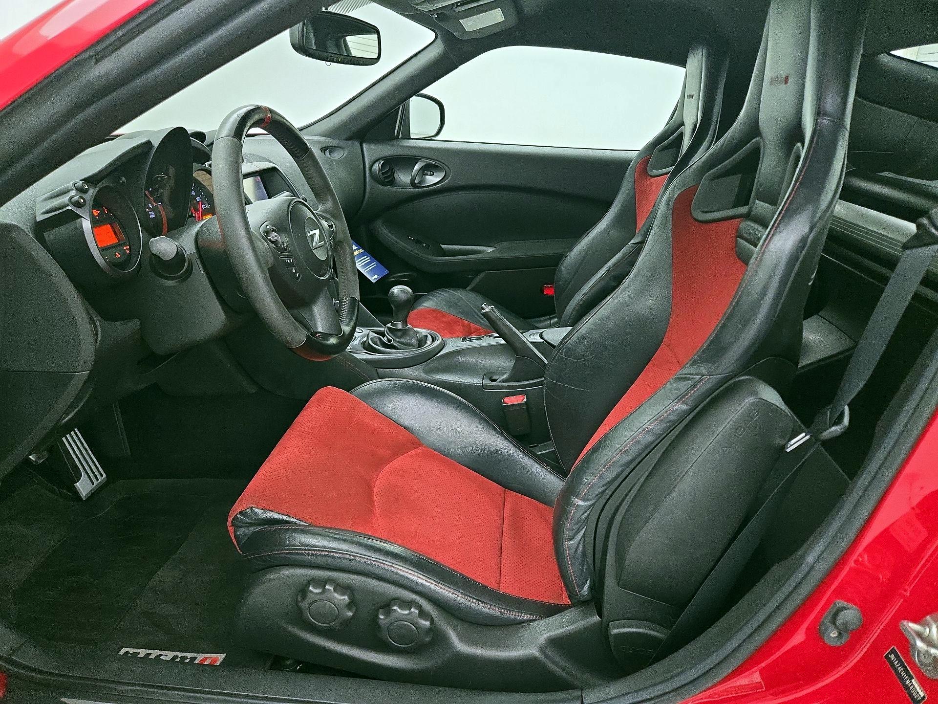 Thumbnail: 2015 Nissan Z - 11