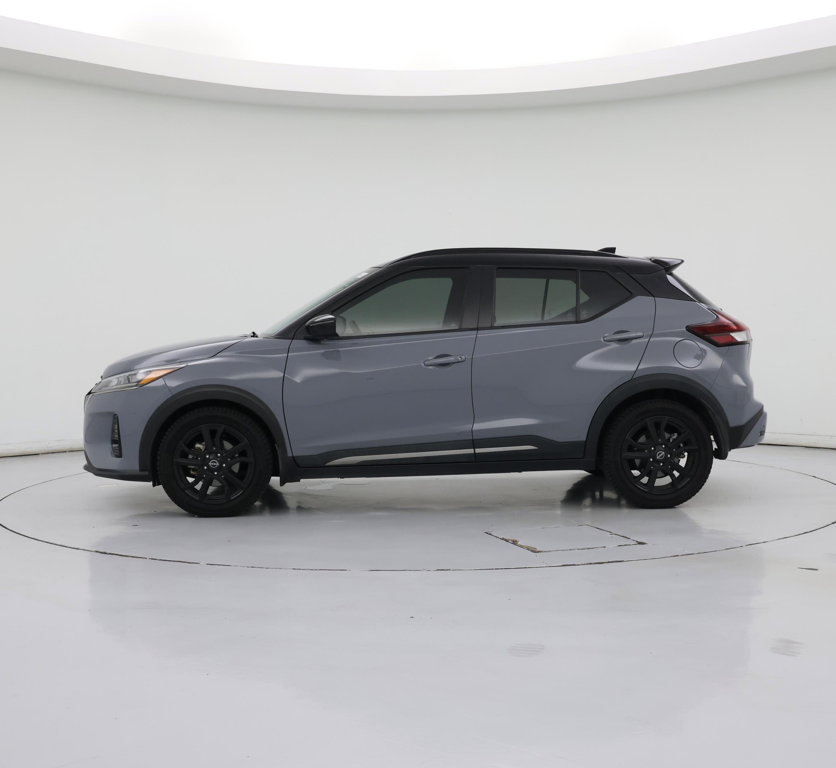 Thumbnail: 2022 Nissan Kicks - 3