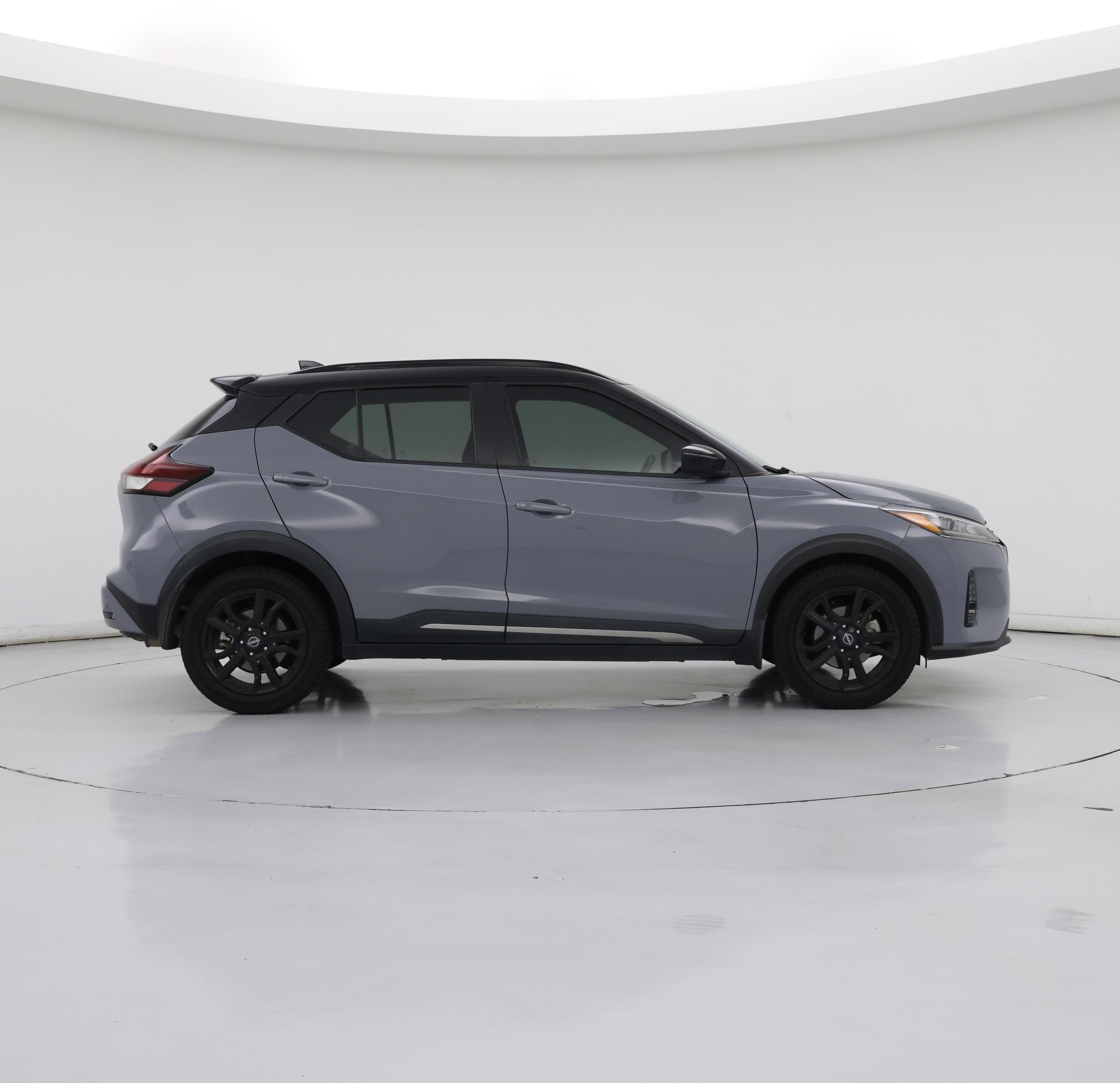 Thumbnail: 2022 Nissan Kicks - 7
