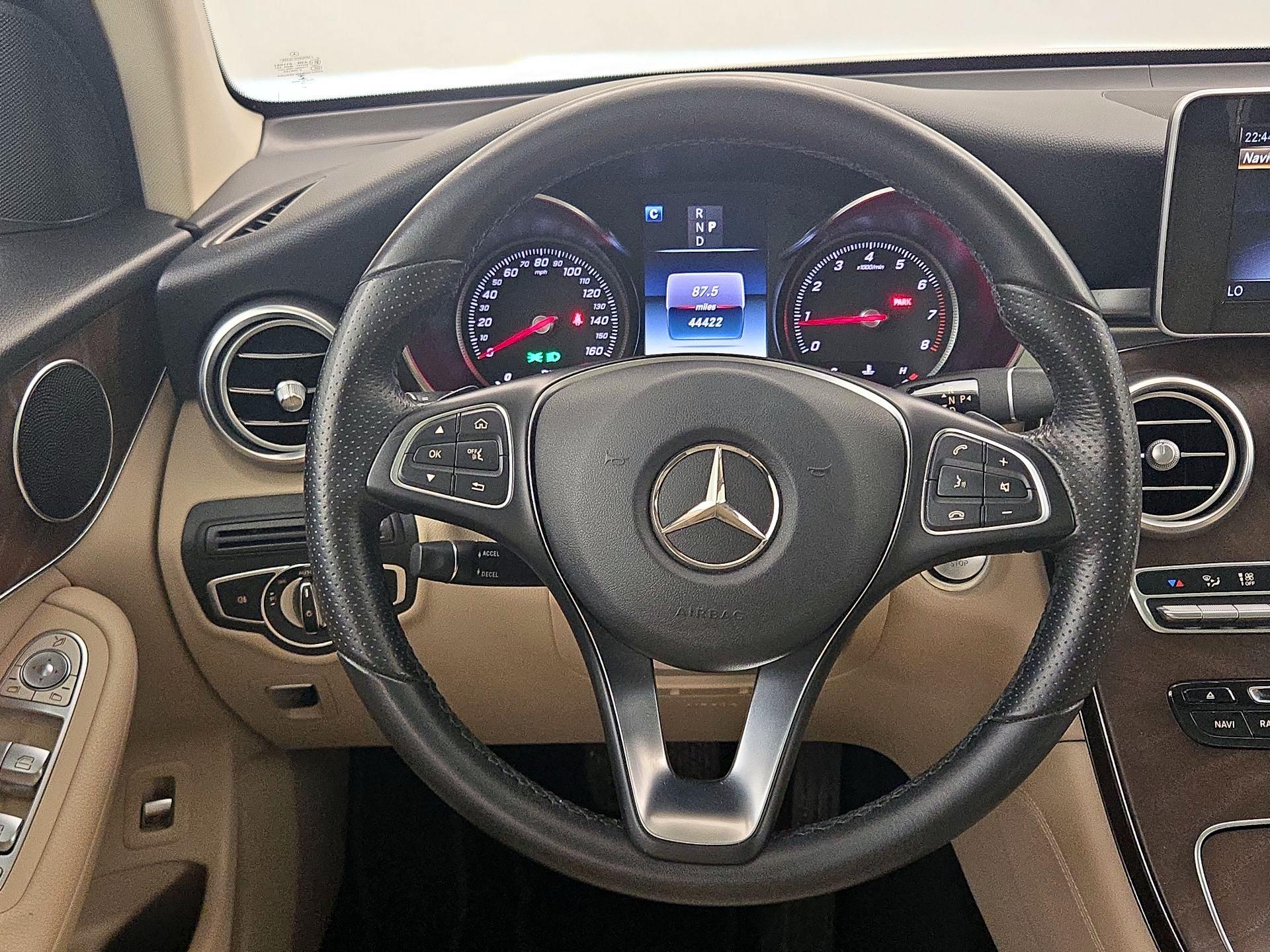Thumbnail: 2019 Mercedes-Benz GLC - 10