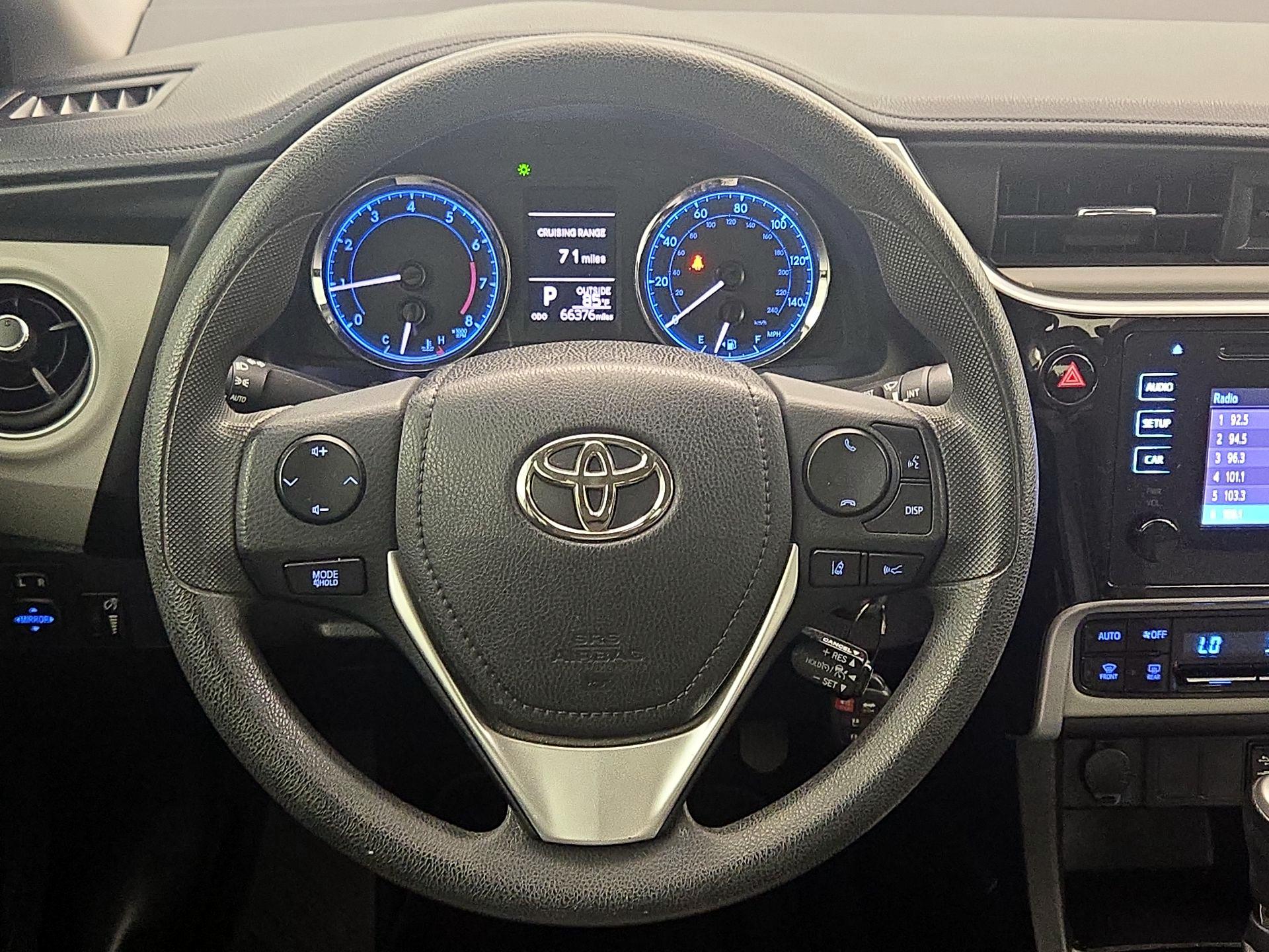 Thumbnail: 2018 Toyota Corolla - 10
