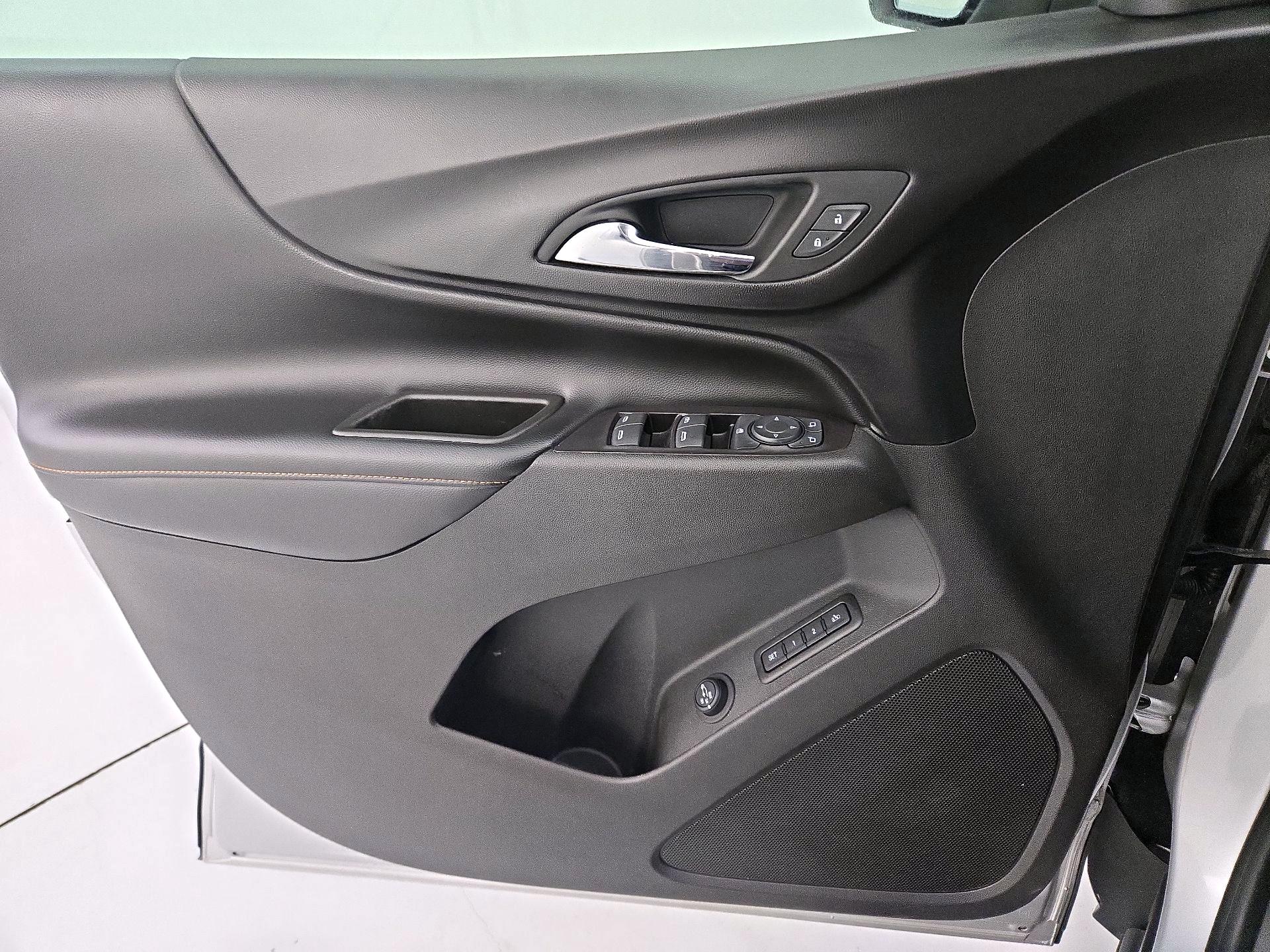 Thumbnail: 2019 Chevrolet Equinox - 12
