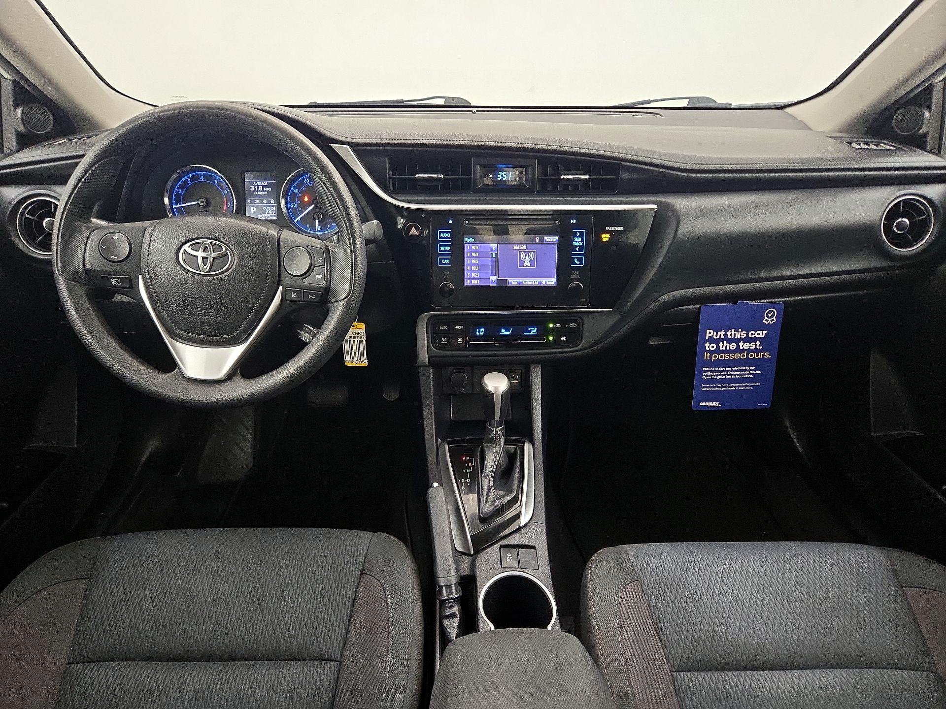 Thumbnail: 2017 Toyota Corolla - 9