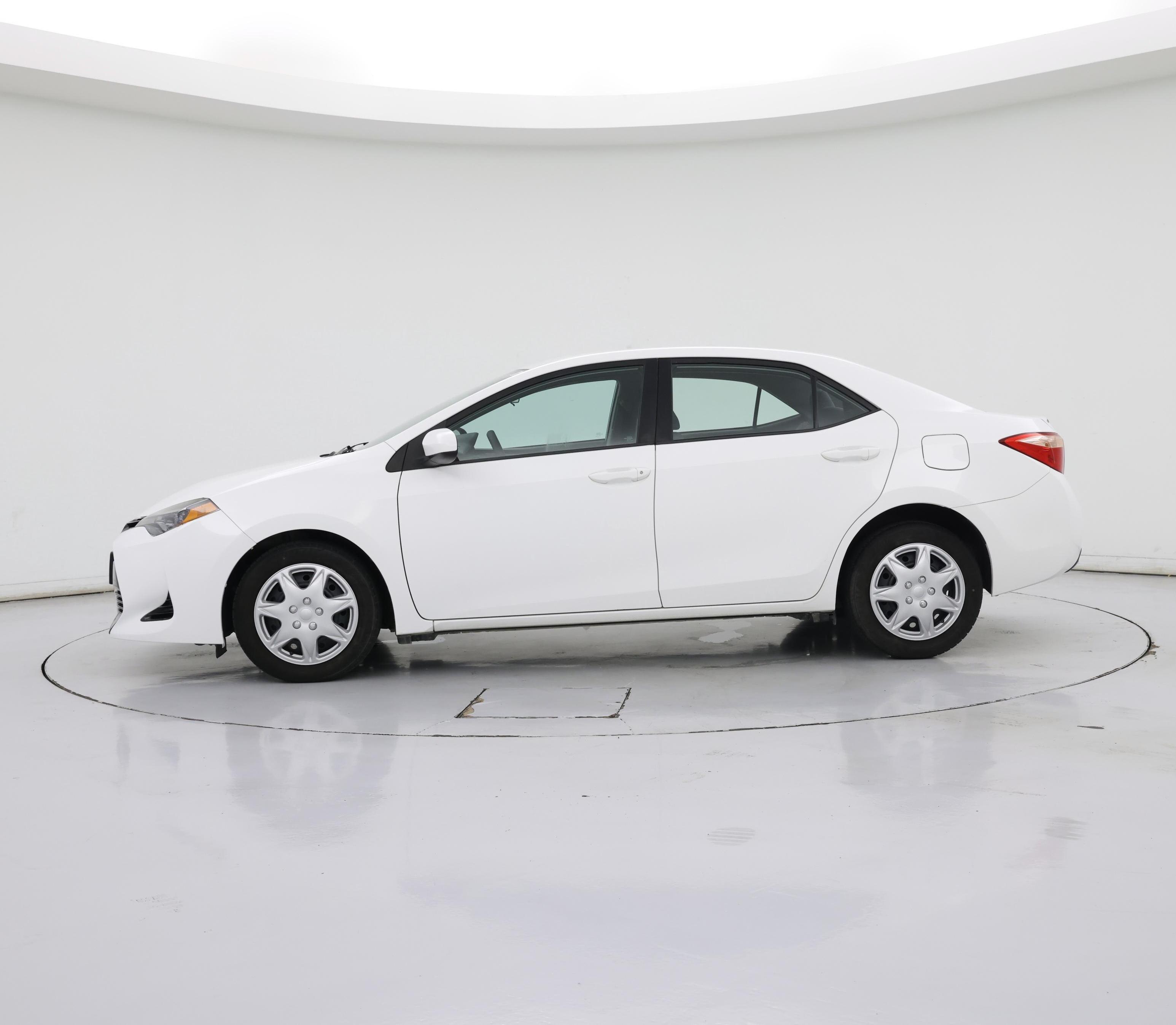 Thumbnail: 2017 Toyota Corolla - 3