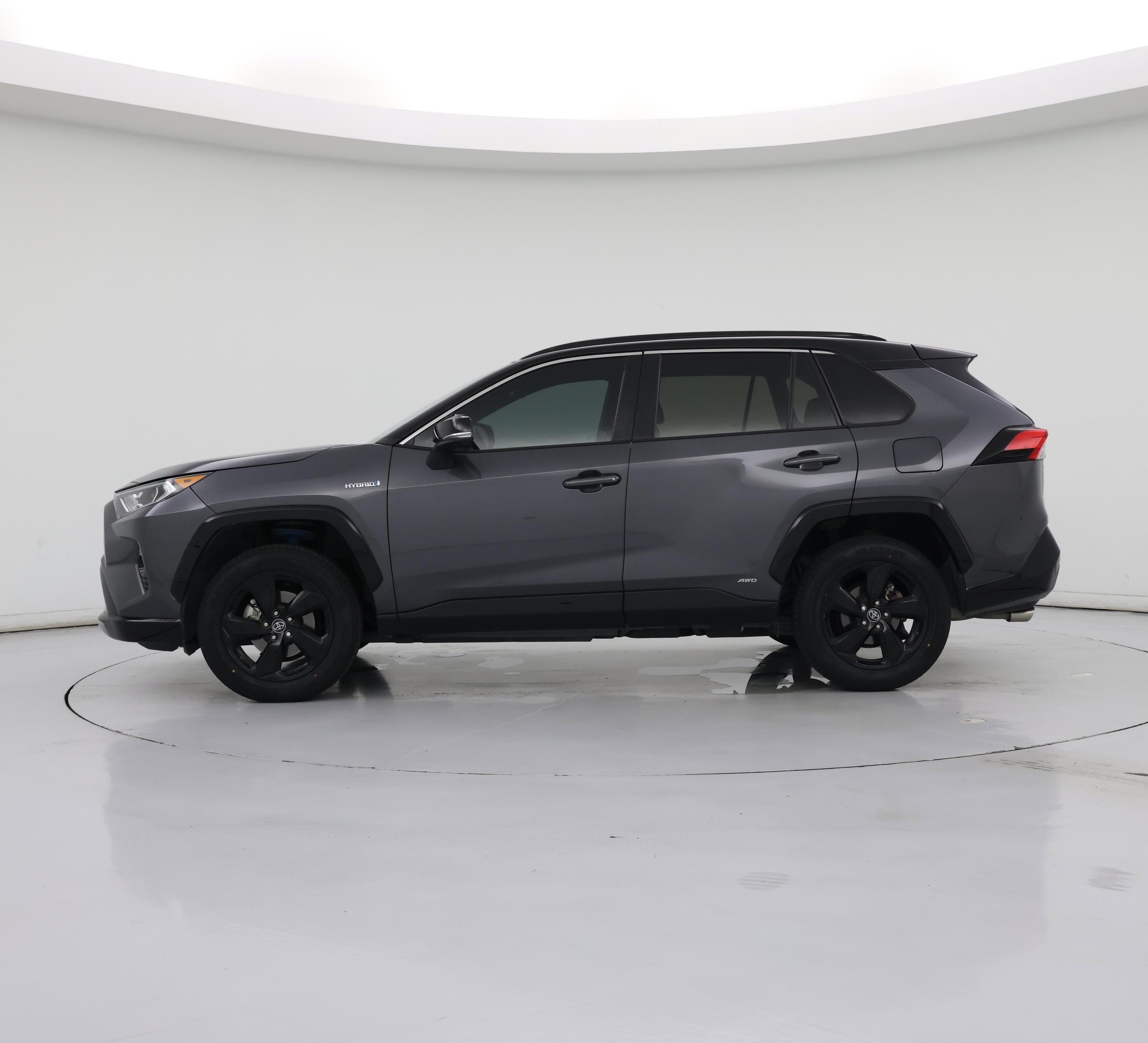 Thumbnail: 2019 Toyota RAV4 - 3