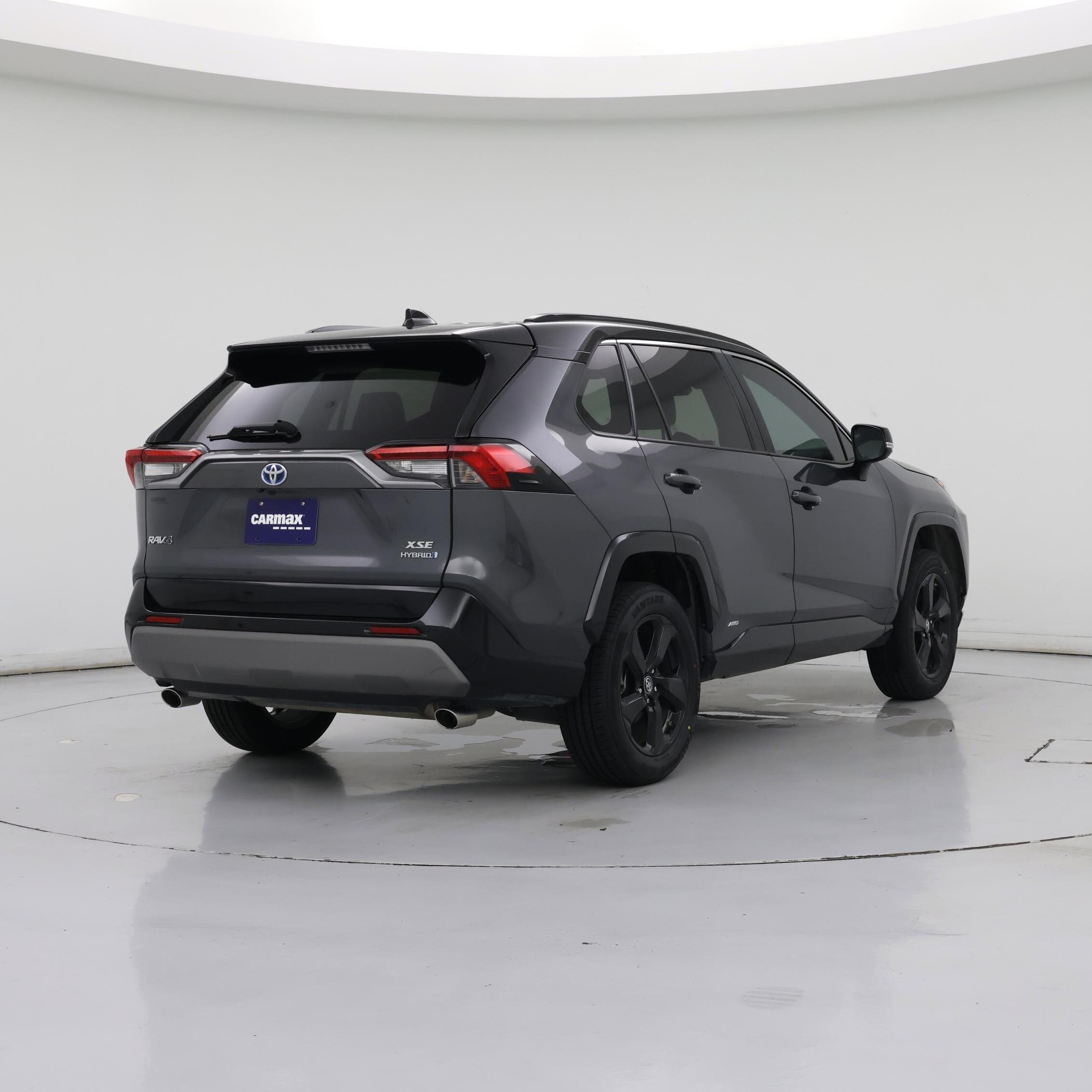 Thumbnail: 2019 Toyota RAV4 - 8