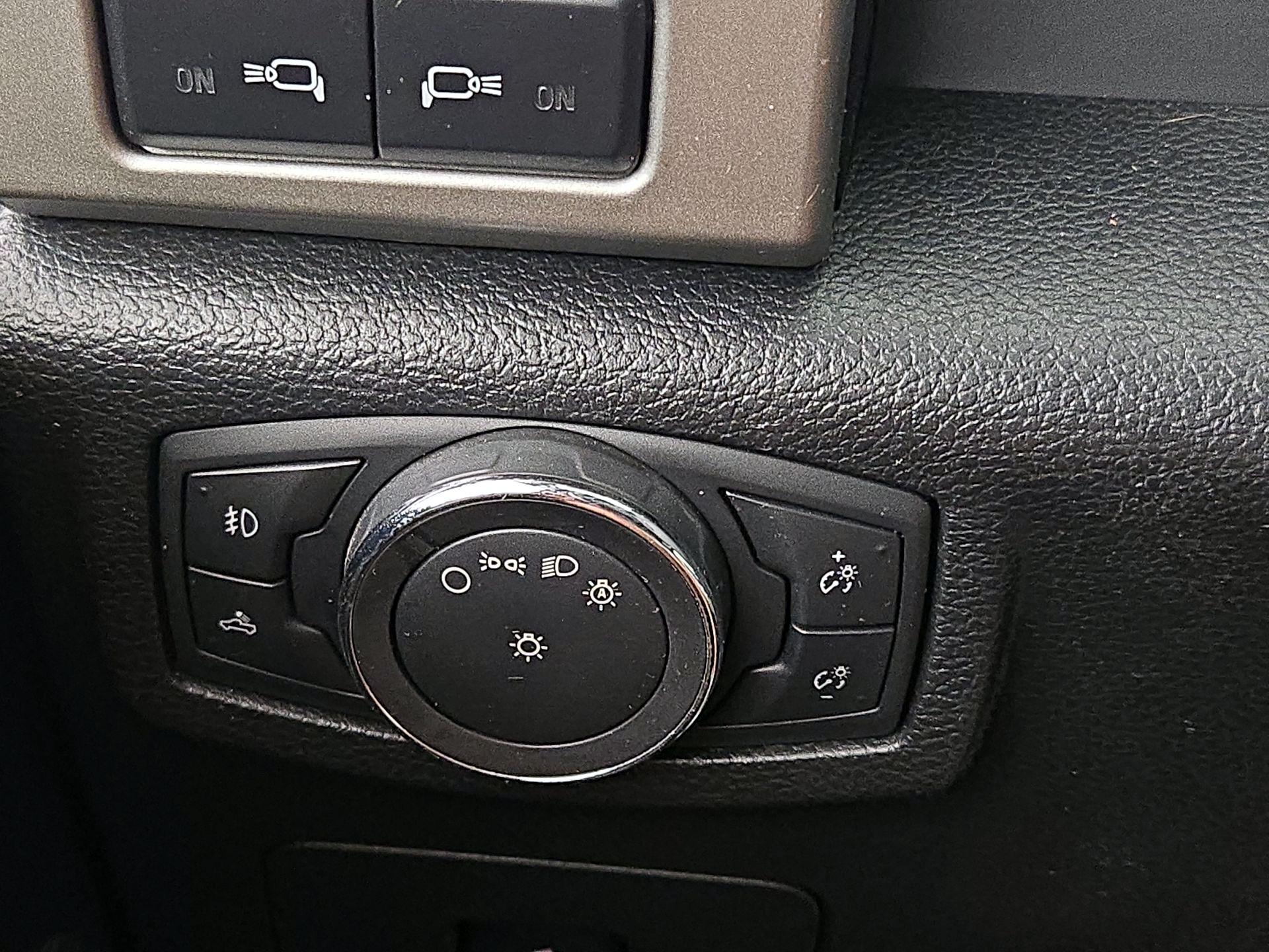 Thumbnail: 2015 Ford F-150 - 13