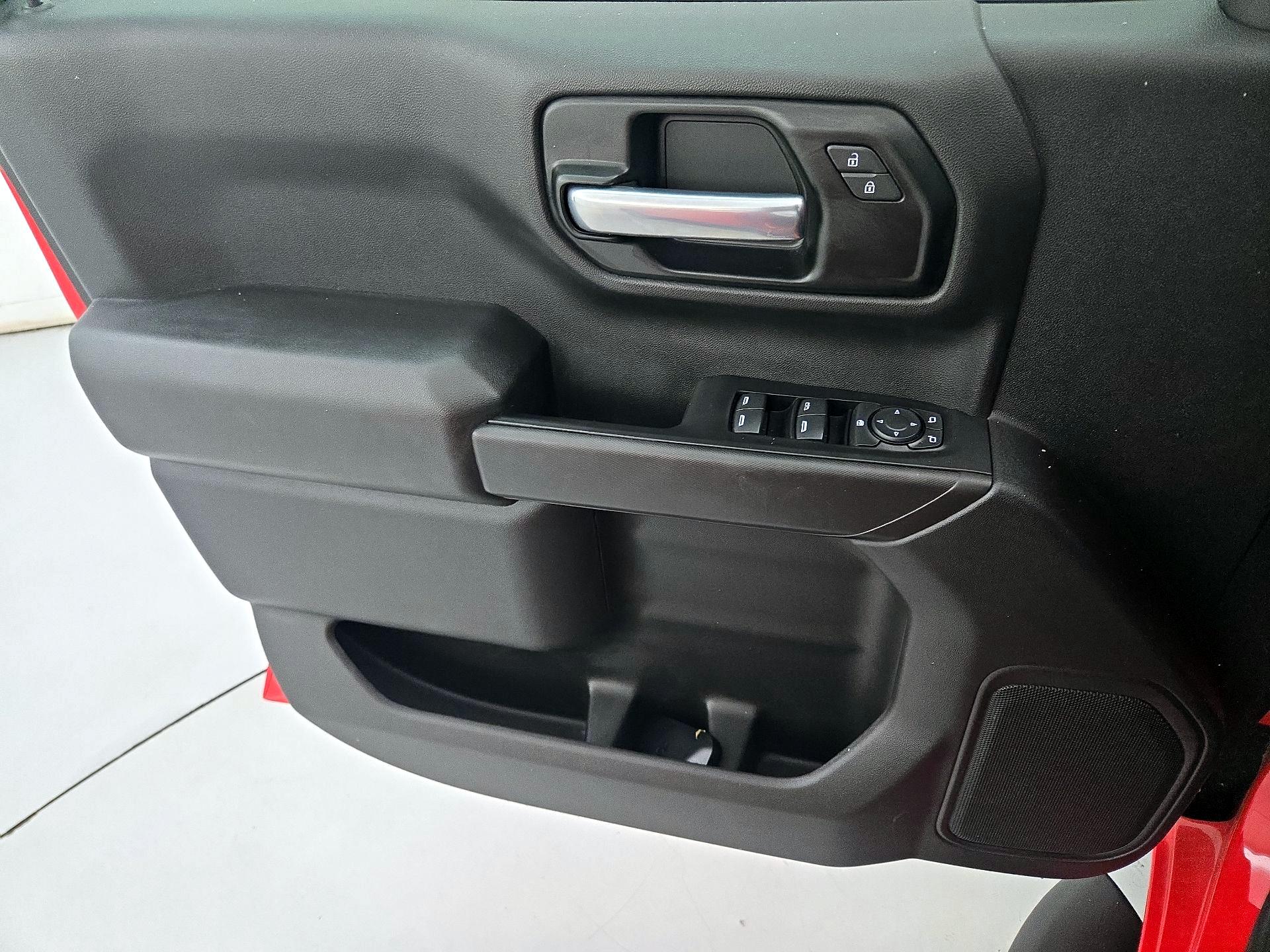 Thumbnail: 2021 Chevrolet Silverado 1500 - 12