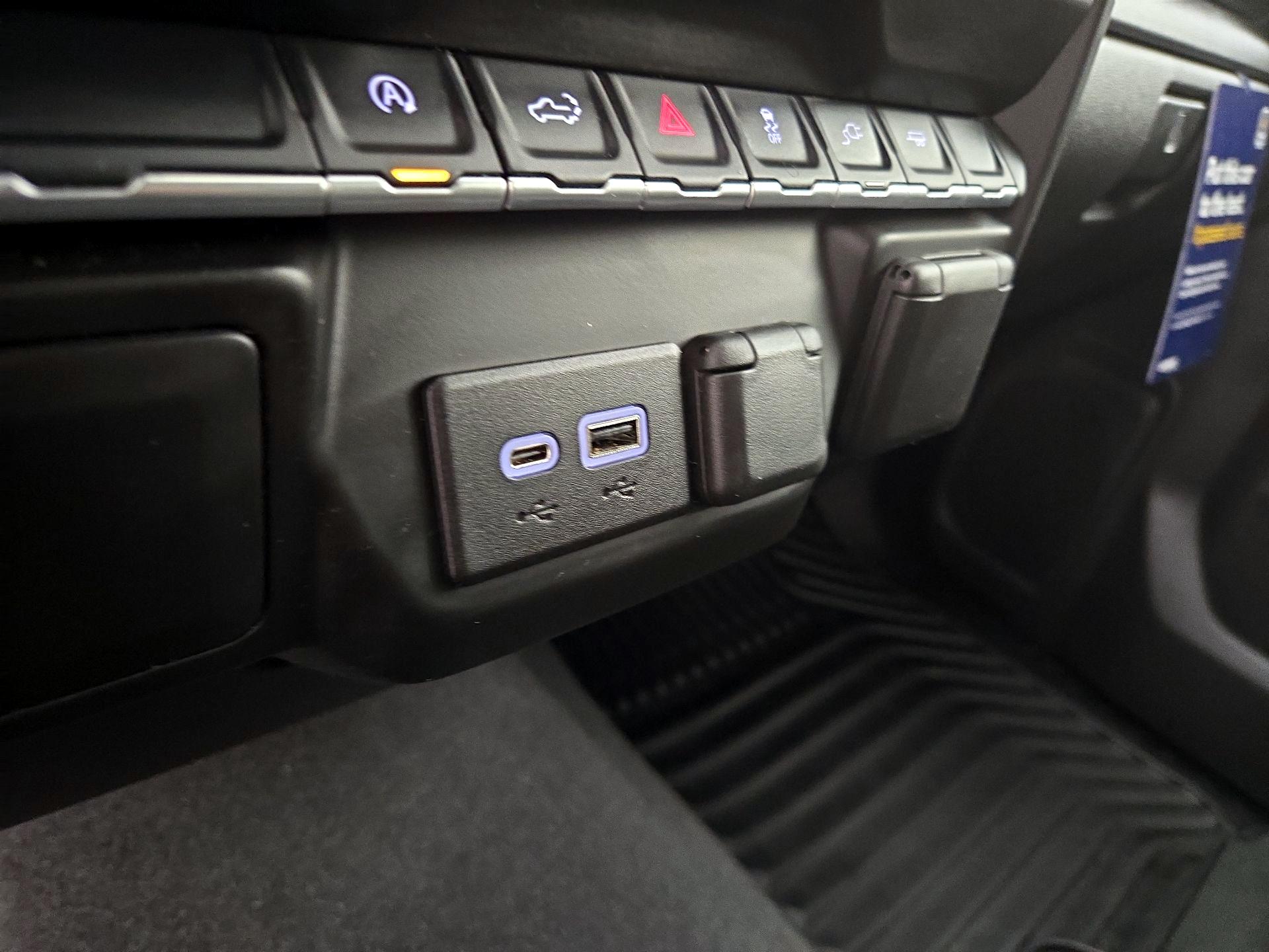 Thumbnail: 2021 Chevrolet Silverado 1500 - 18