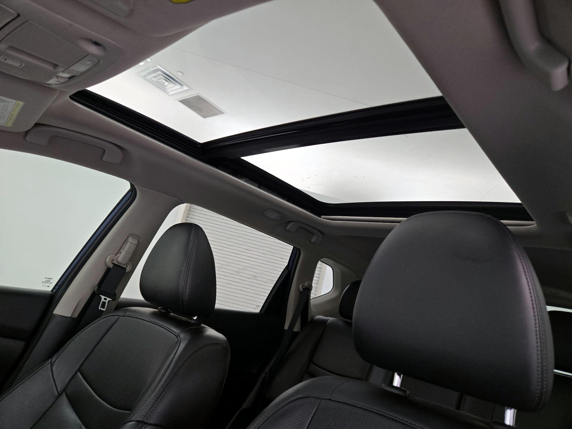 Thumbnail: 2019 Nissan Rogue - 20